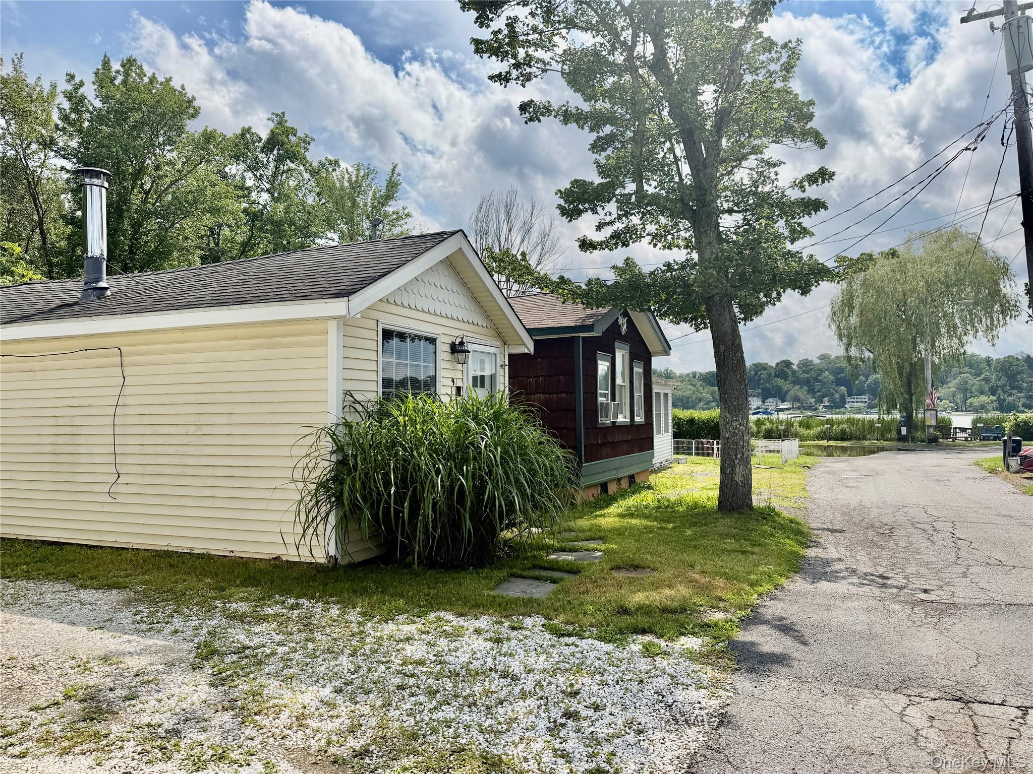 9 Cottage Lane — photo