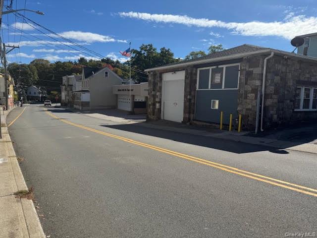 13 Mountain Avenue — photo