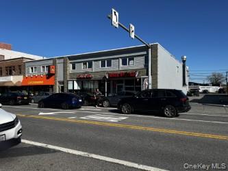 6-8 Raymond Avenue — photo