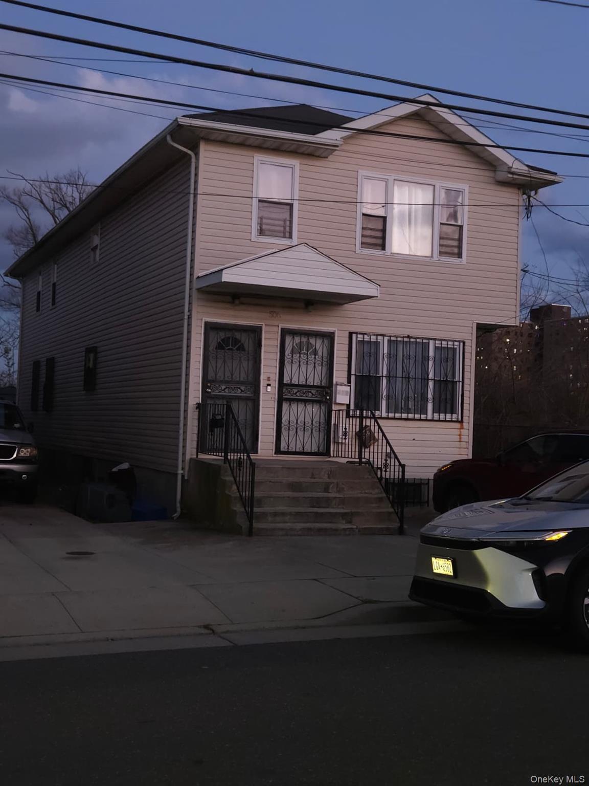 506 Beach 43rd Street — photo
