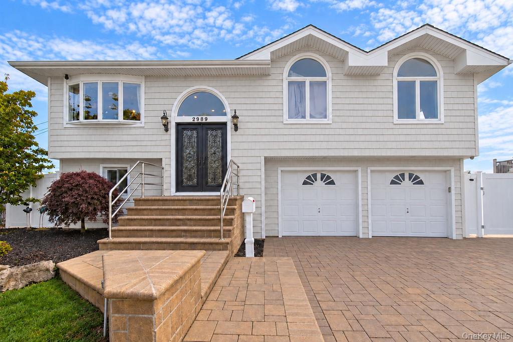 2989 Charlotte Drive — photo