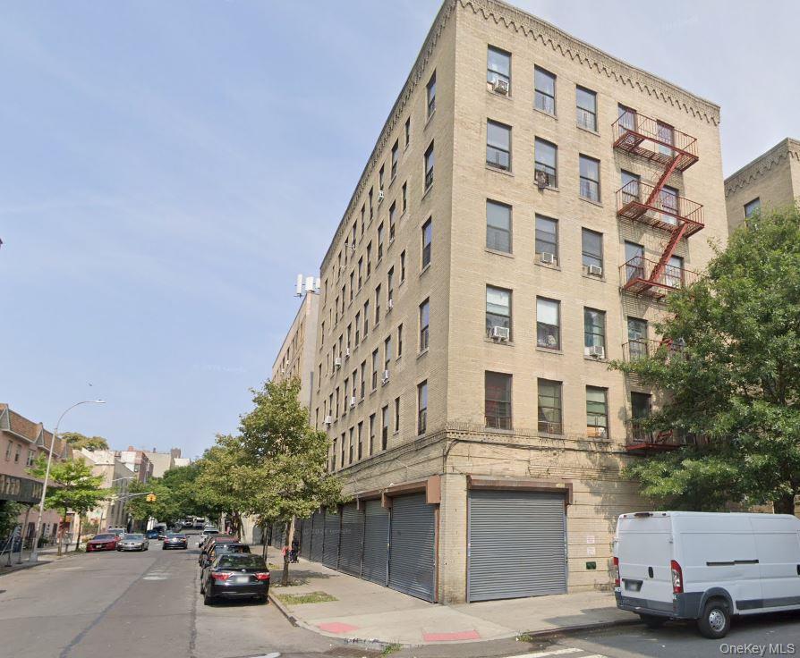 1105 College Avenue Stores 1 - 2 — photo