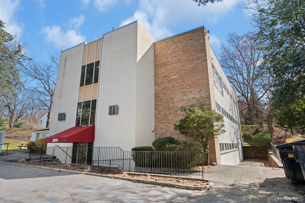 200 S Broadway 2-4 Bldg 2 — photo
