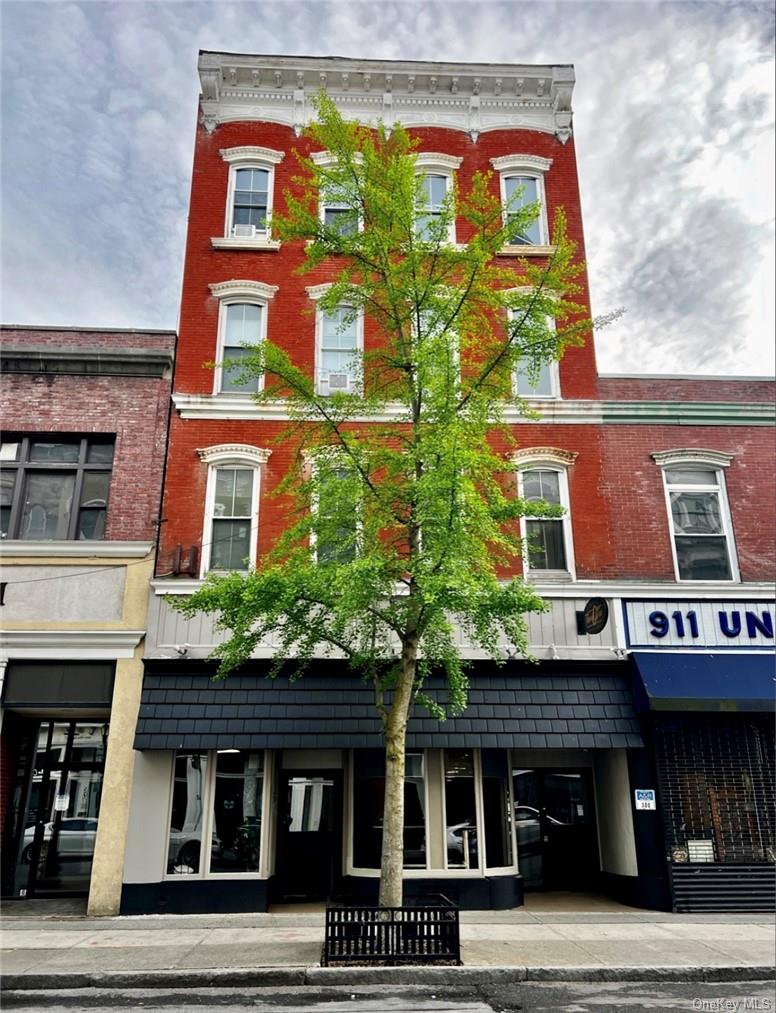 302-304 Main Street — photo