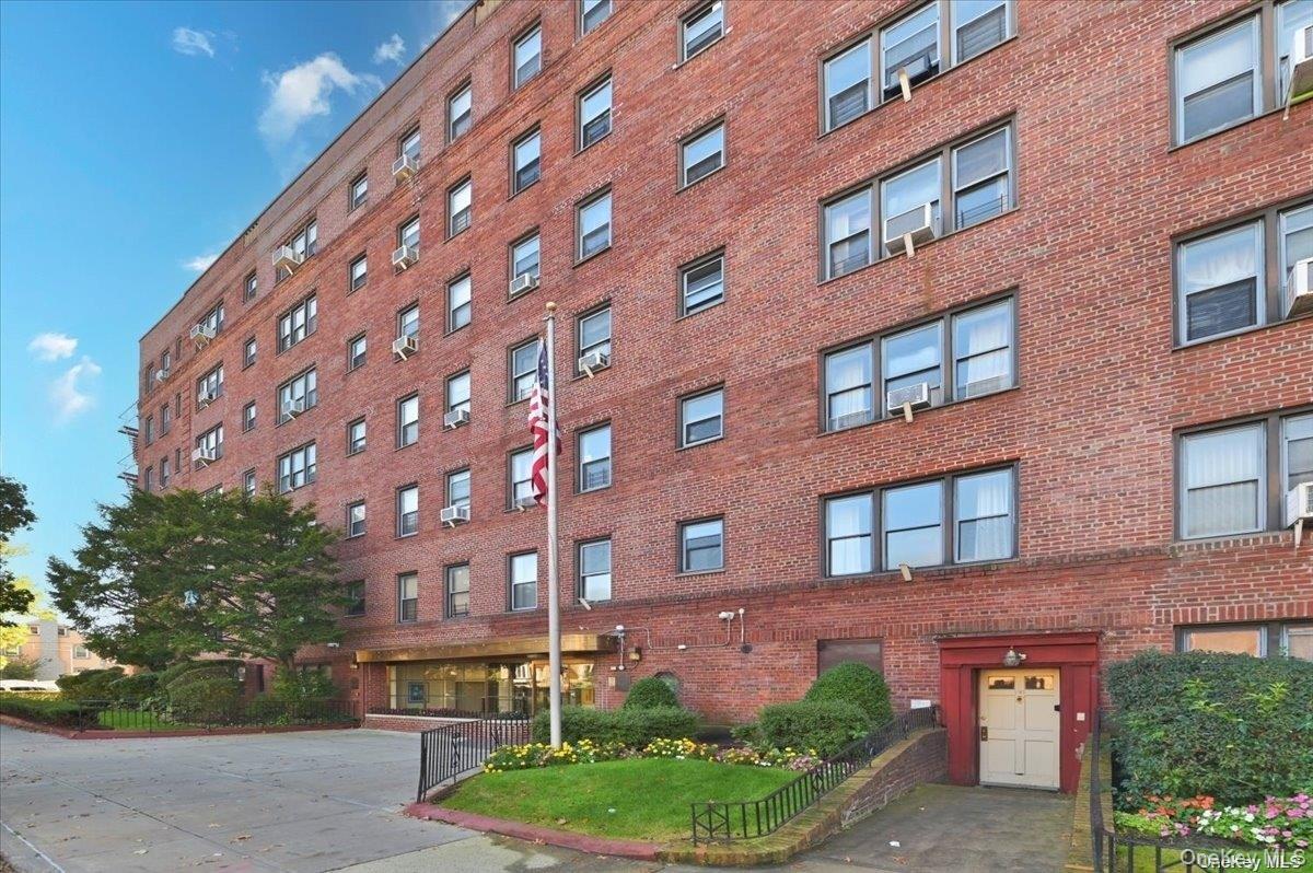 143-50 Hoover Avenue 219 — photo