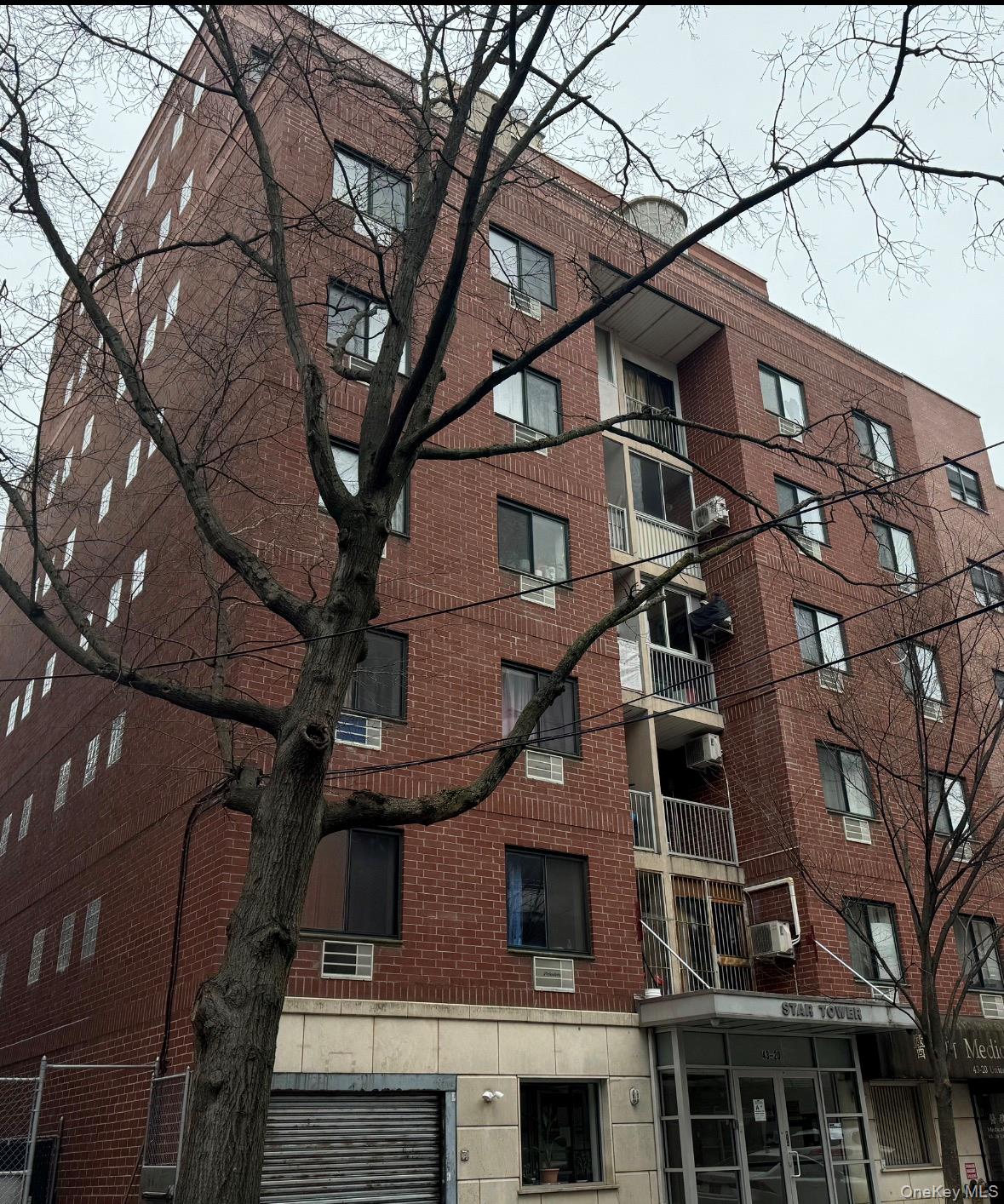 43-20 Union Street 6D — photo