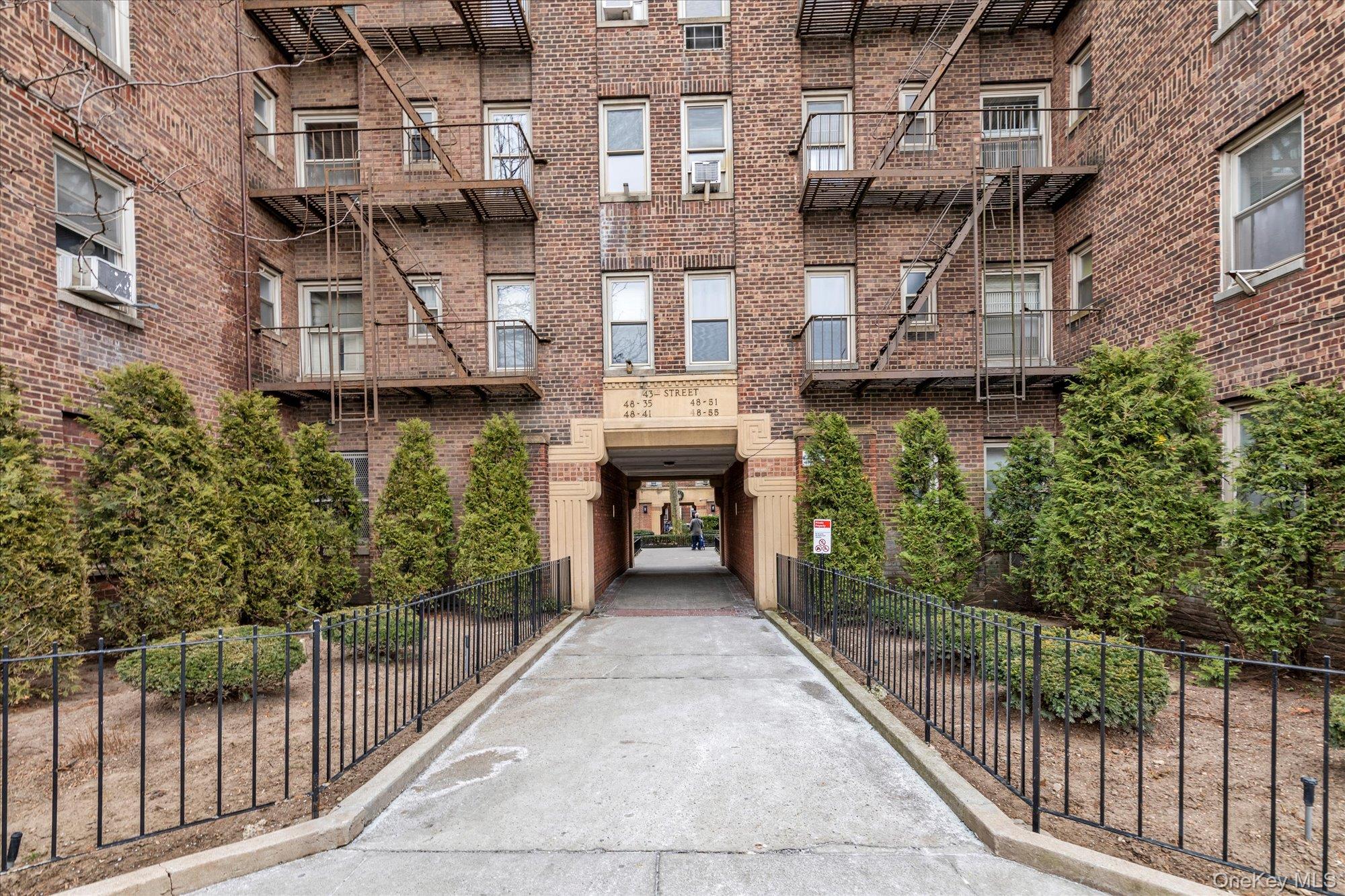 48-35 43 Street 4C — photo