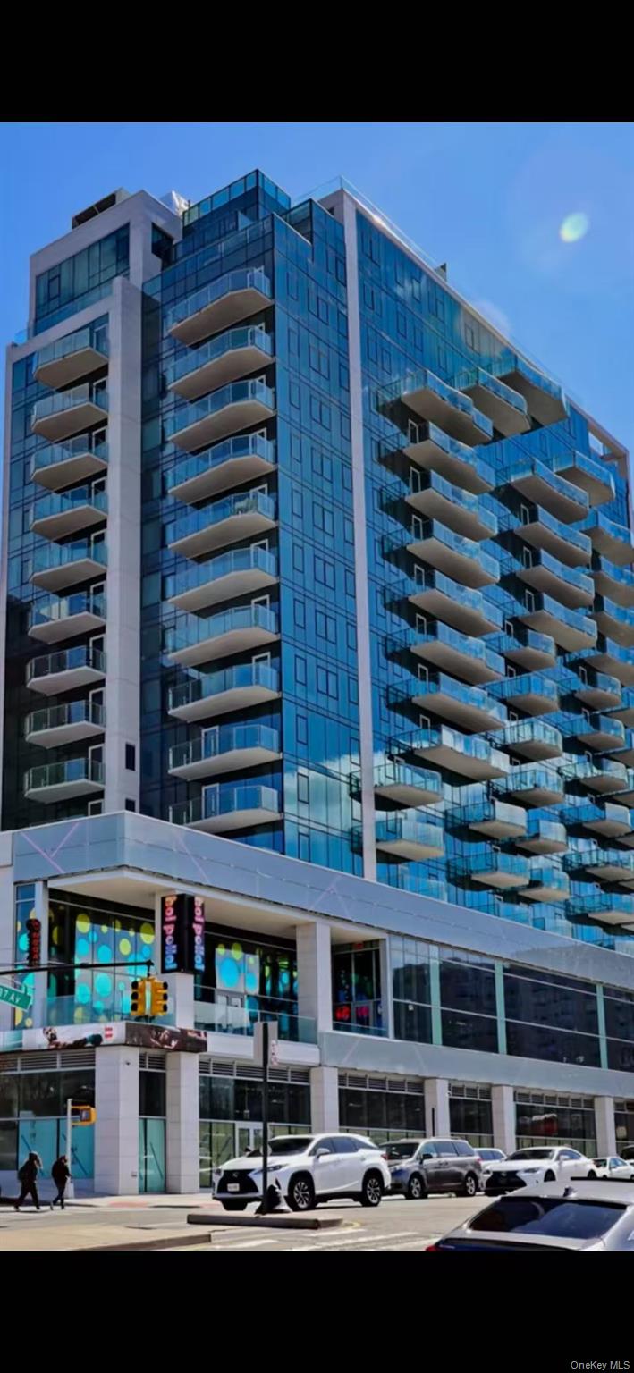 13336 37th Avenue 6F — photo