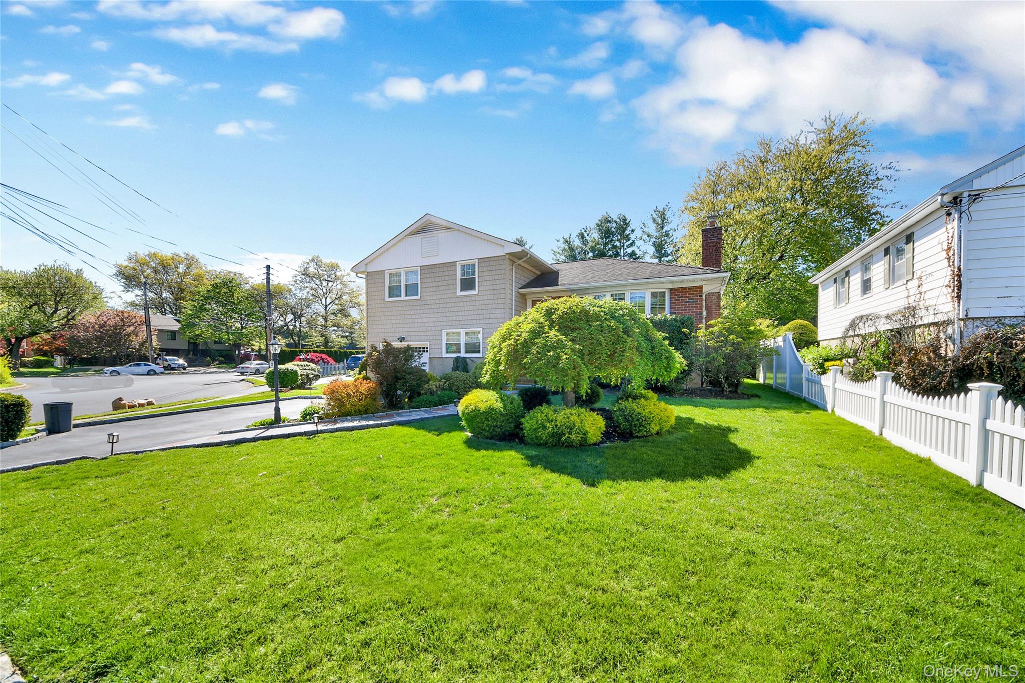 39 Harding Drive, New Rochelle, NY 10801 — photo 2