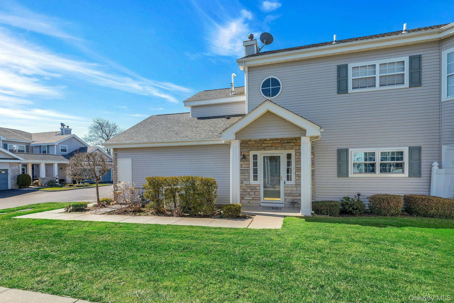 548 Highland Court — photo