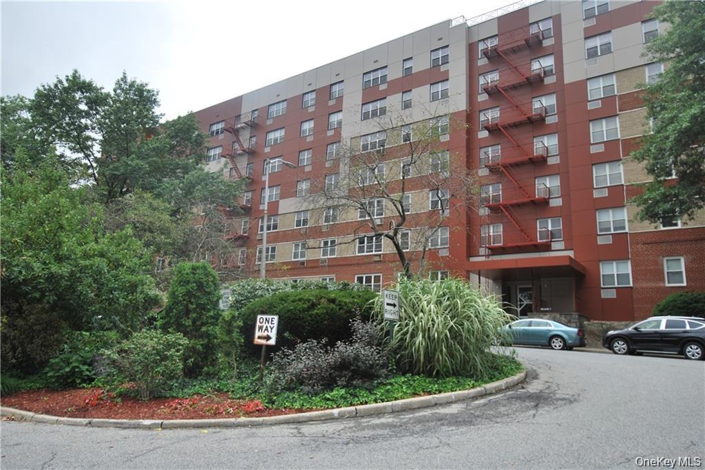 7 Balint Drive 521 — photo