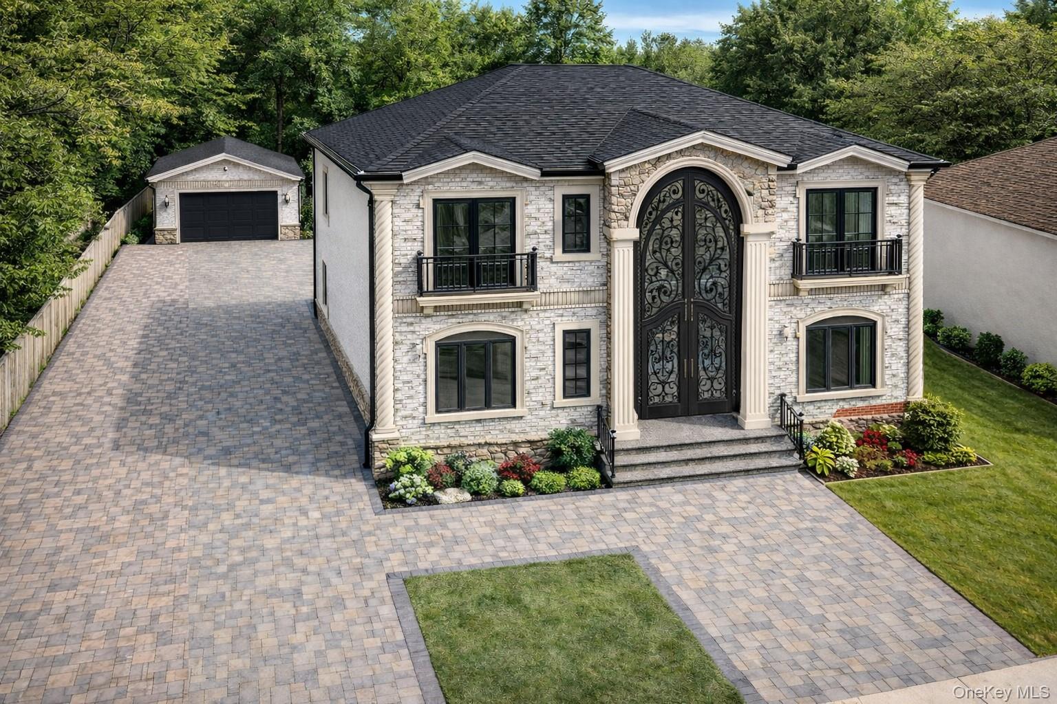 2520 Falcon Street — photo
