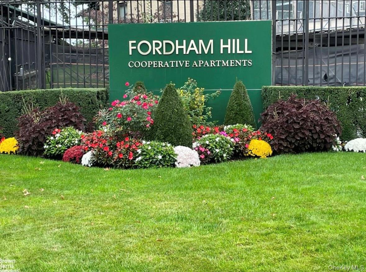 2 Fordham Hill Oval 1G — photo