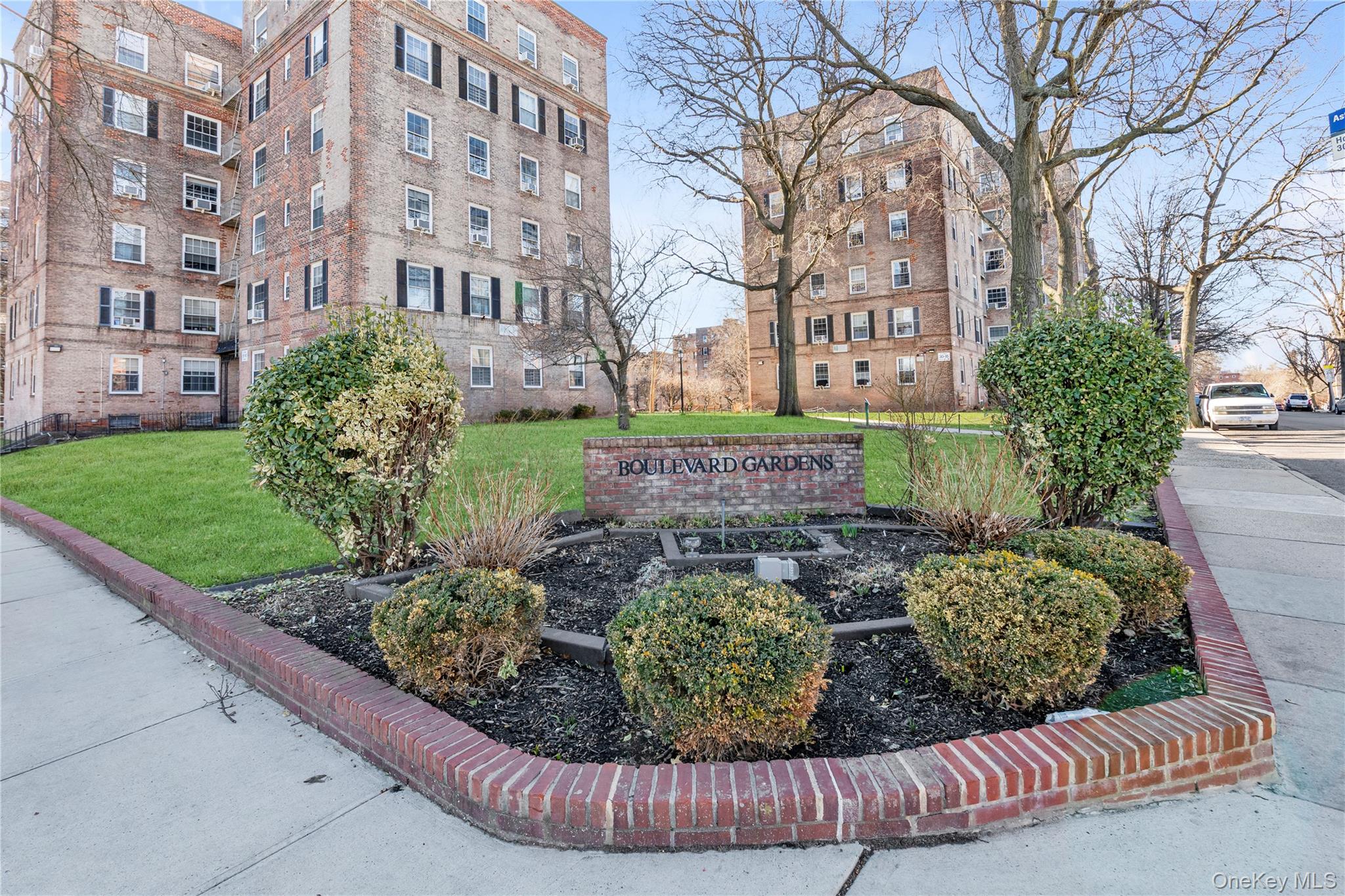 51-40 30th Avenue 5B — photo