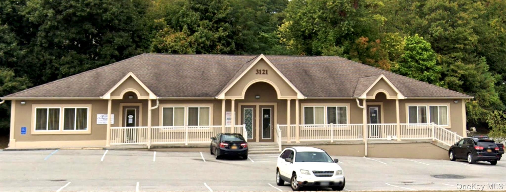 3121 US Route 9W 104 — photo