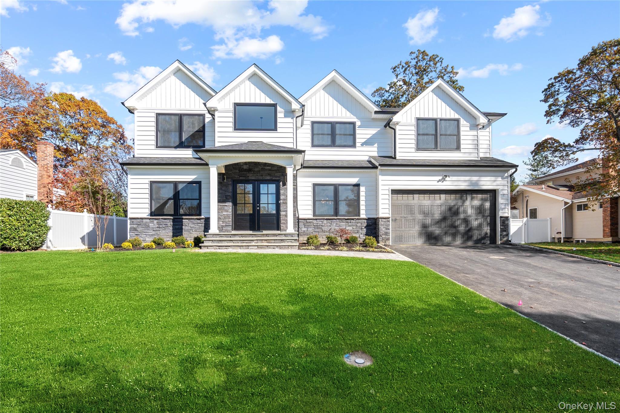 5 Steuben Drive, Oyster Bay, NY 11753