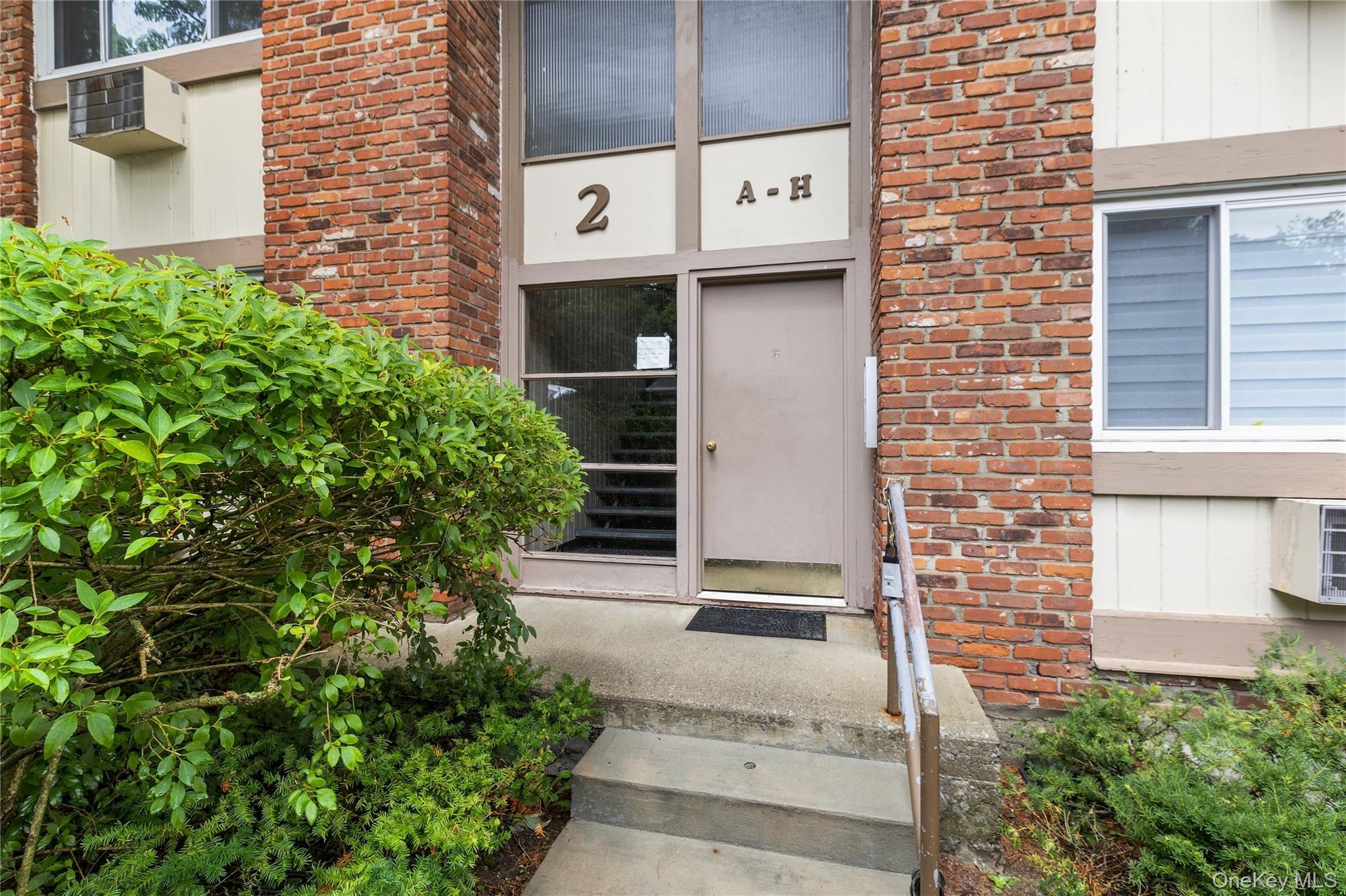2 Woods End Circle E — photo