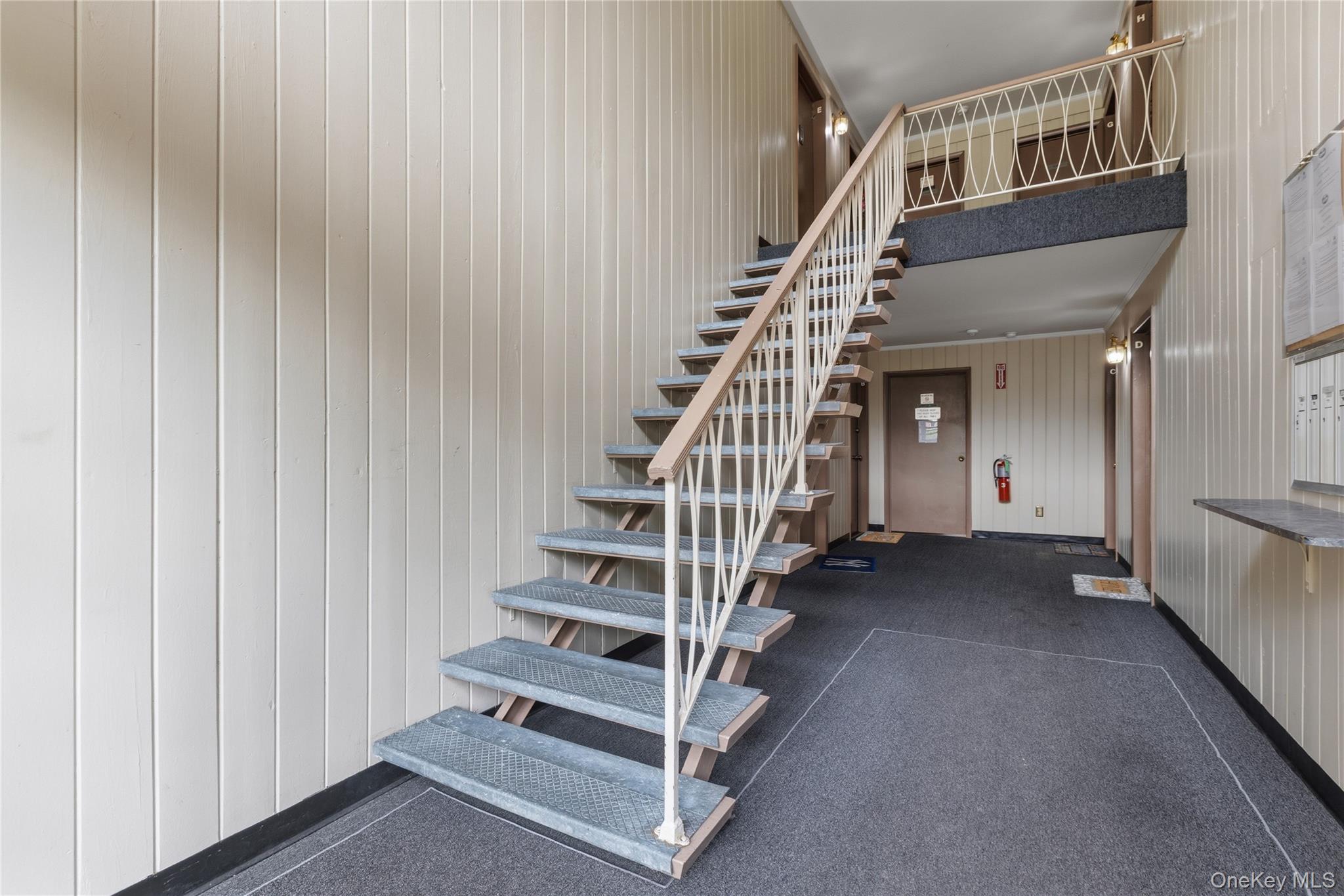 2 Woods End Circle E, Peekskill, NY 10566 — photo 2