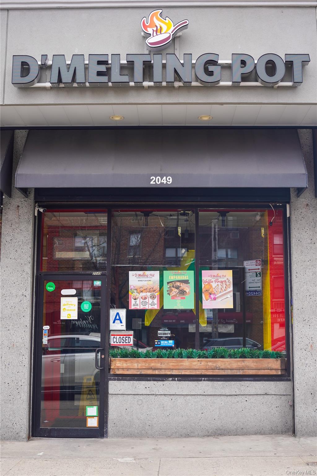 2049 Williamsbridge — photo