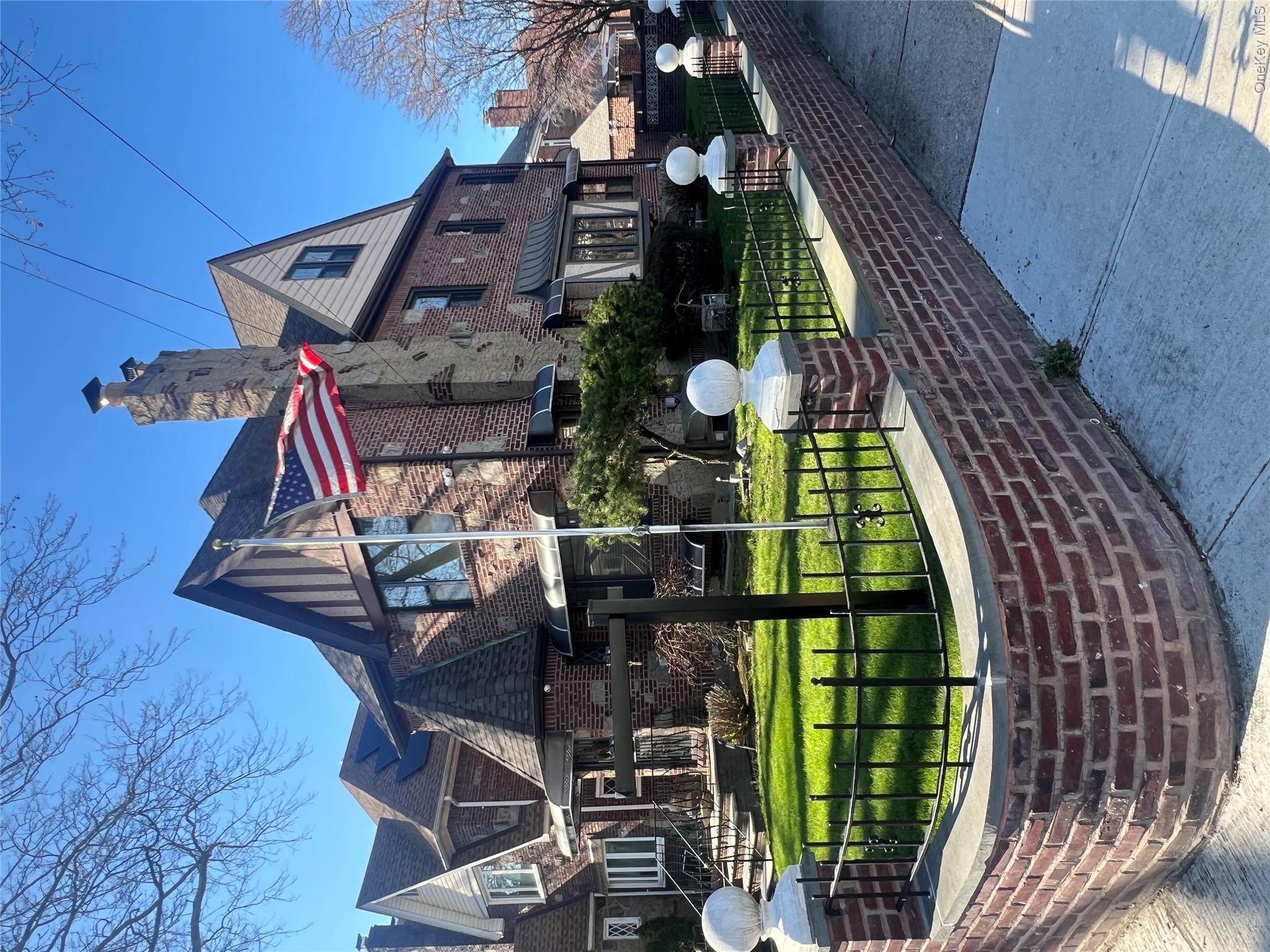19519 45th Avenue — photo