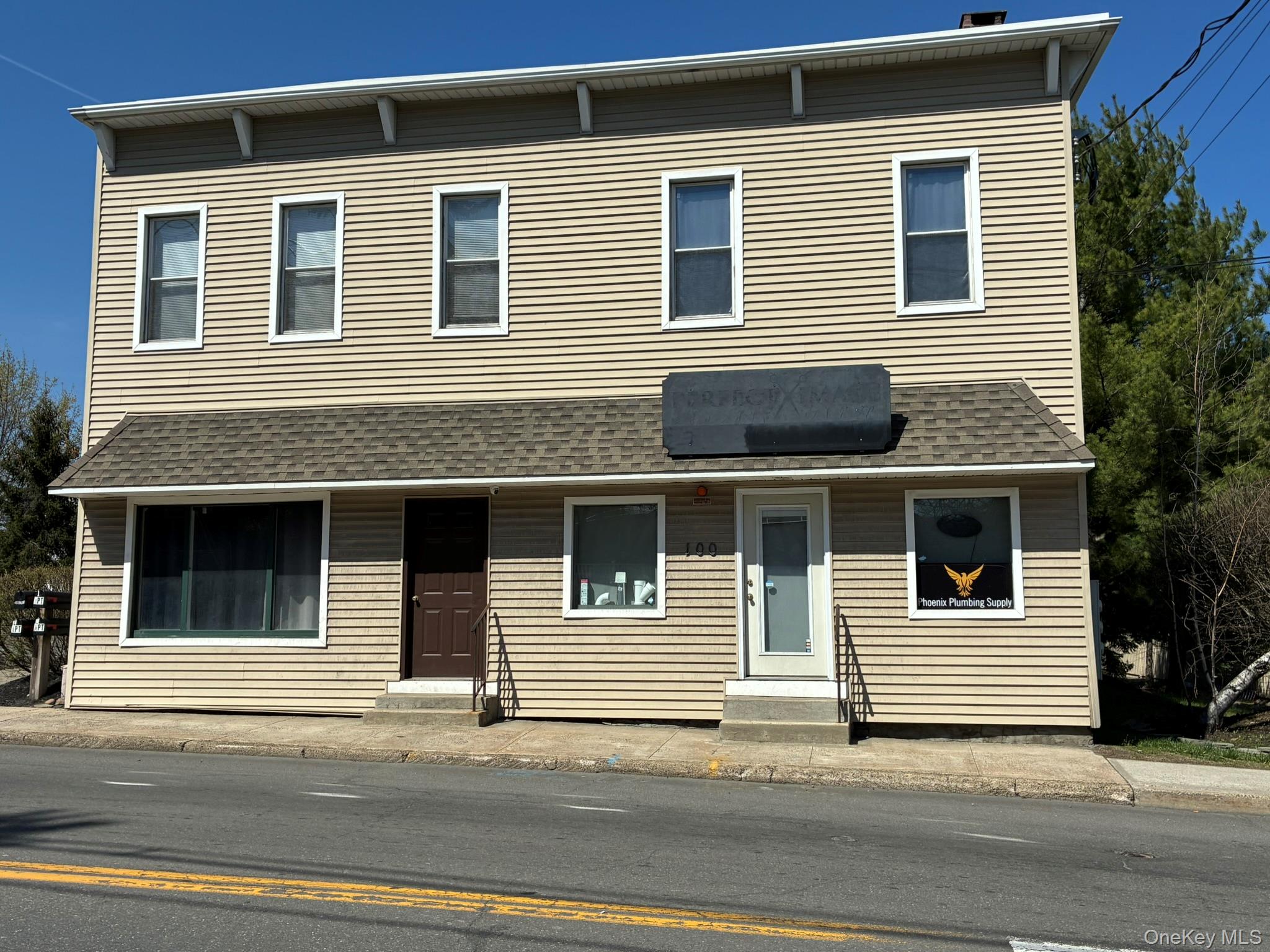 100 E Railroad Avenue — photo