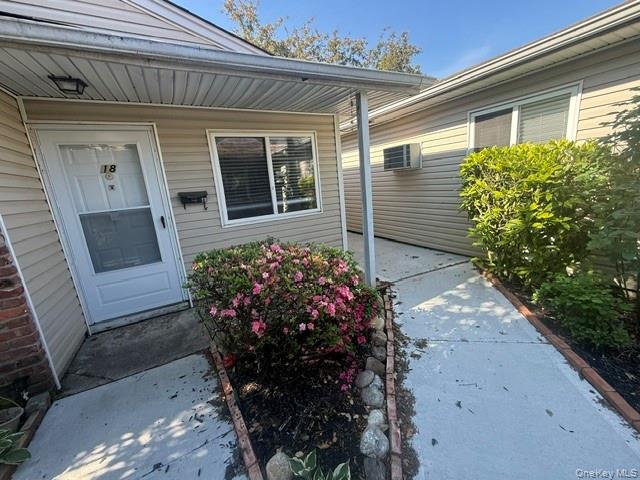 1-72 Parkcenter Drive — photo