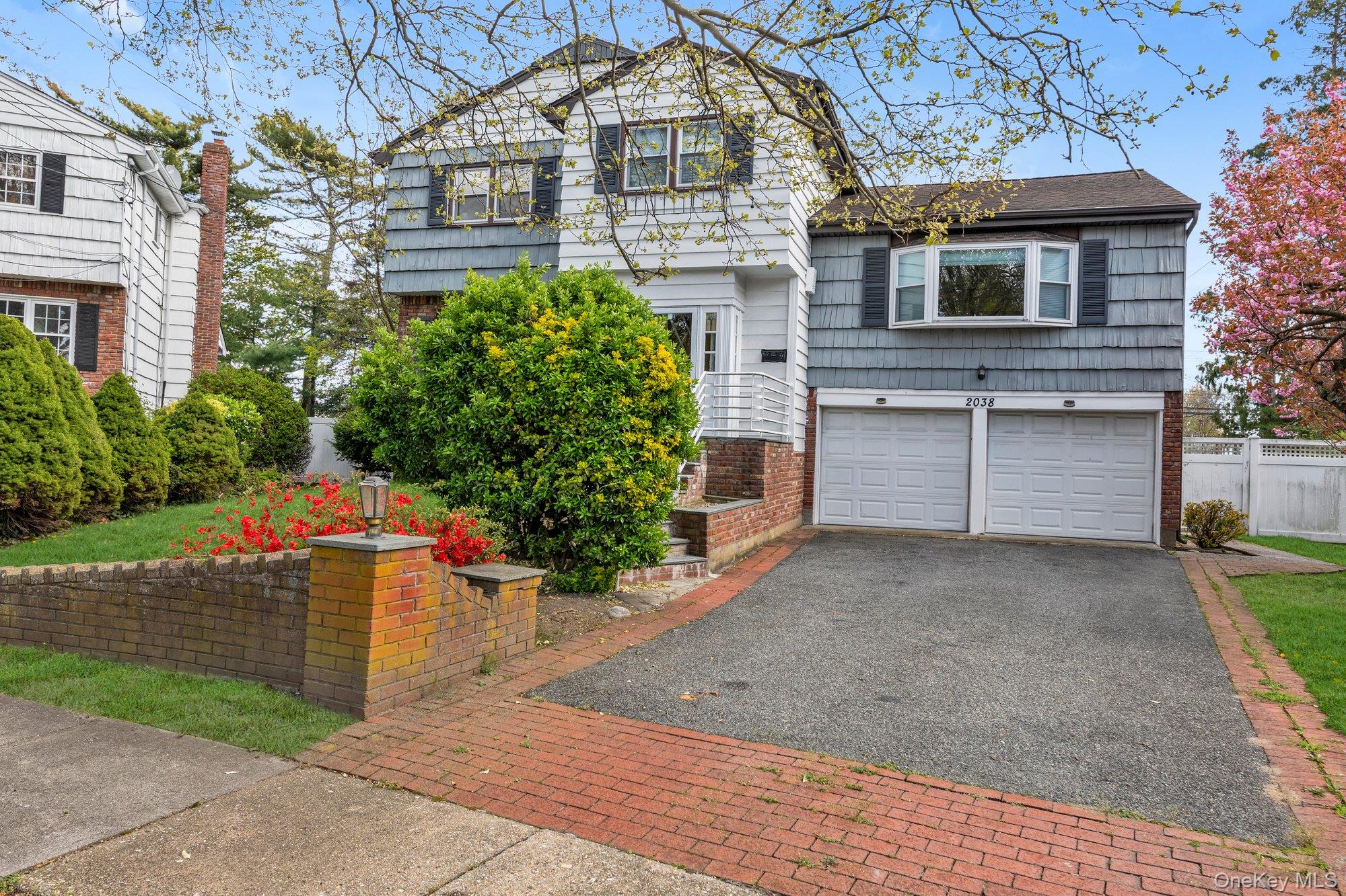 2038 Ripley Lane, Hempstead, NY 11566 — photo 2