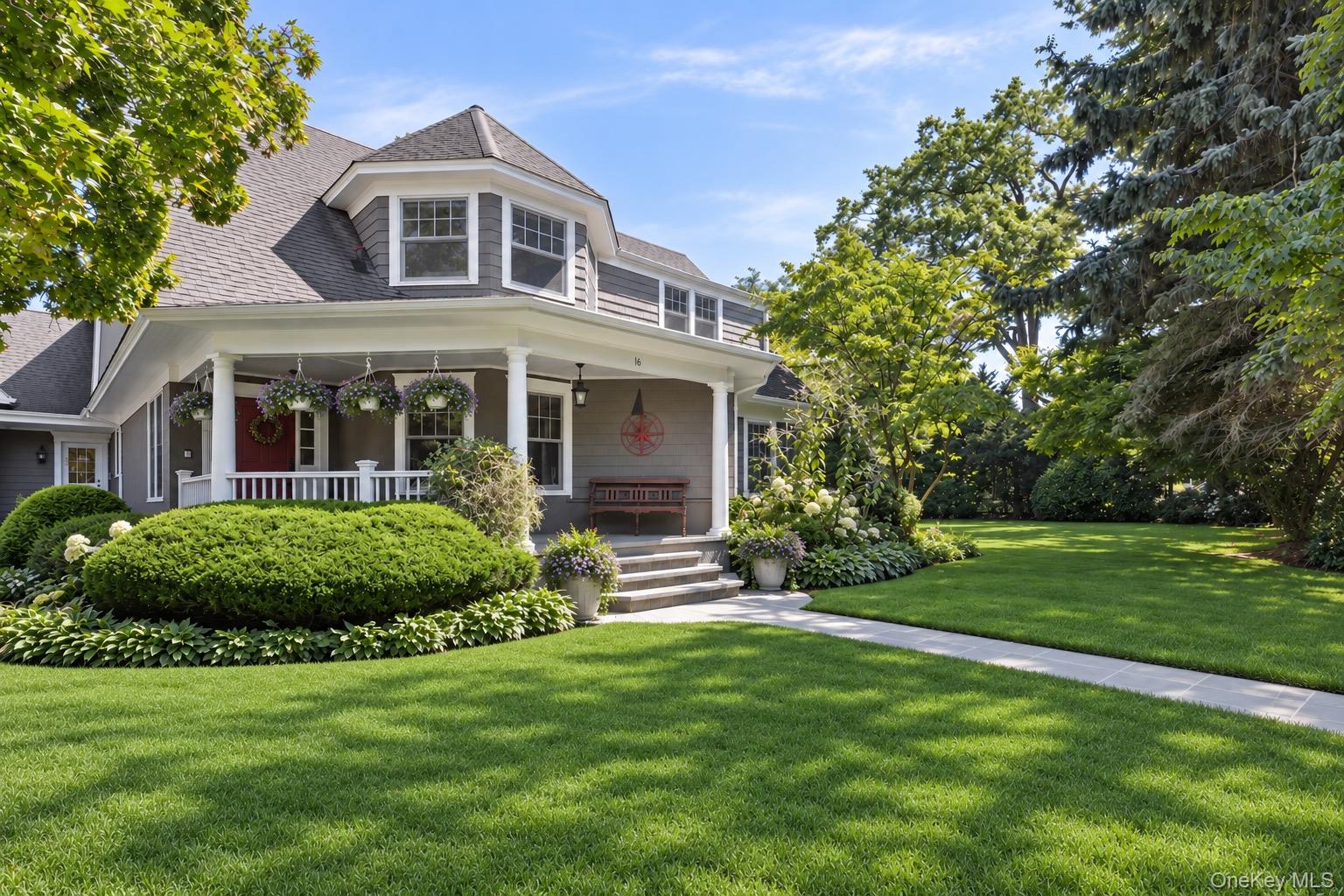 16 Middle Drive — photo