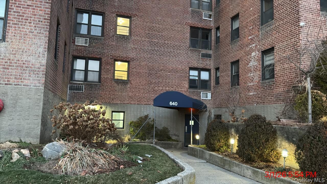 640 Pelham Road 6F — photo