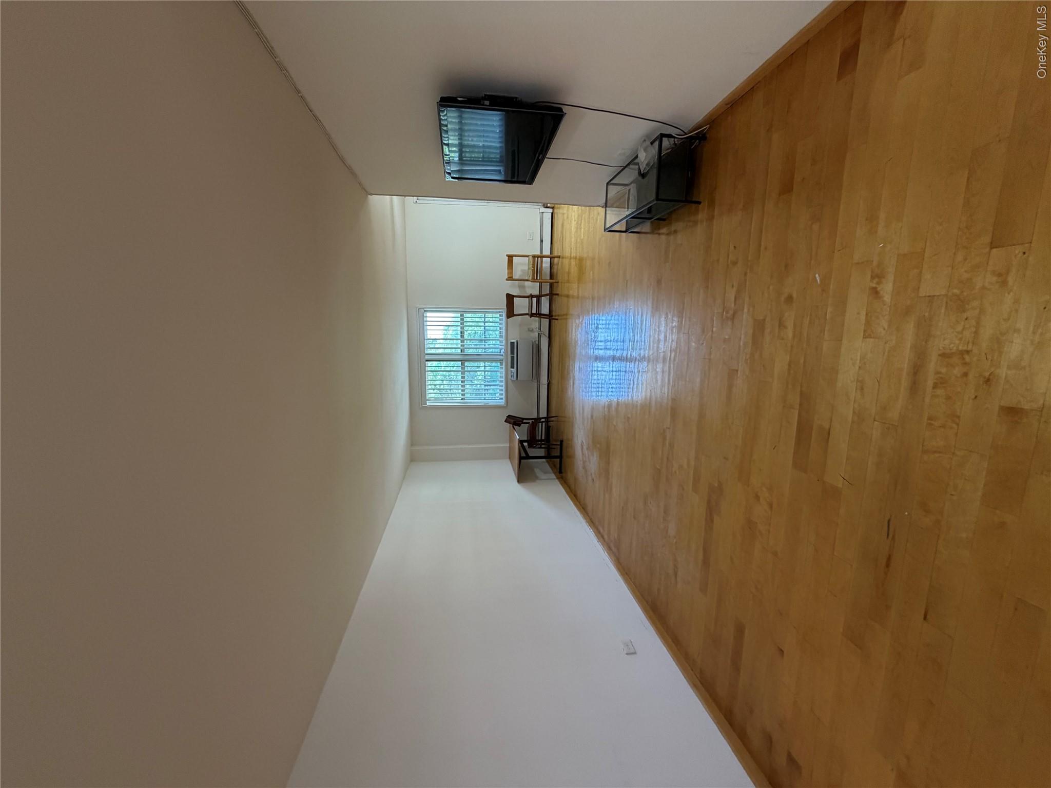 140-55 34 Avenue 4R — photo
