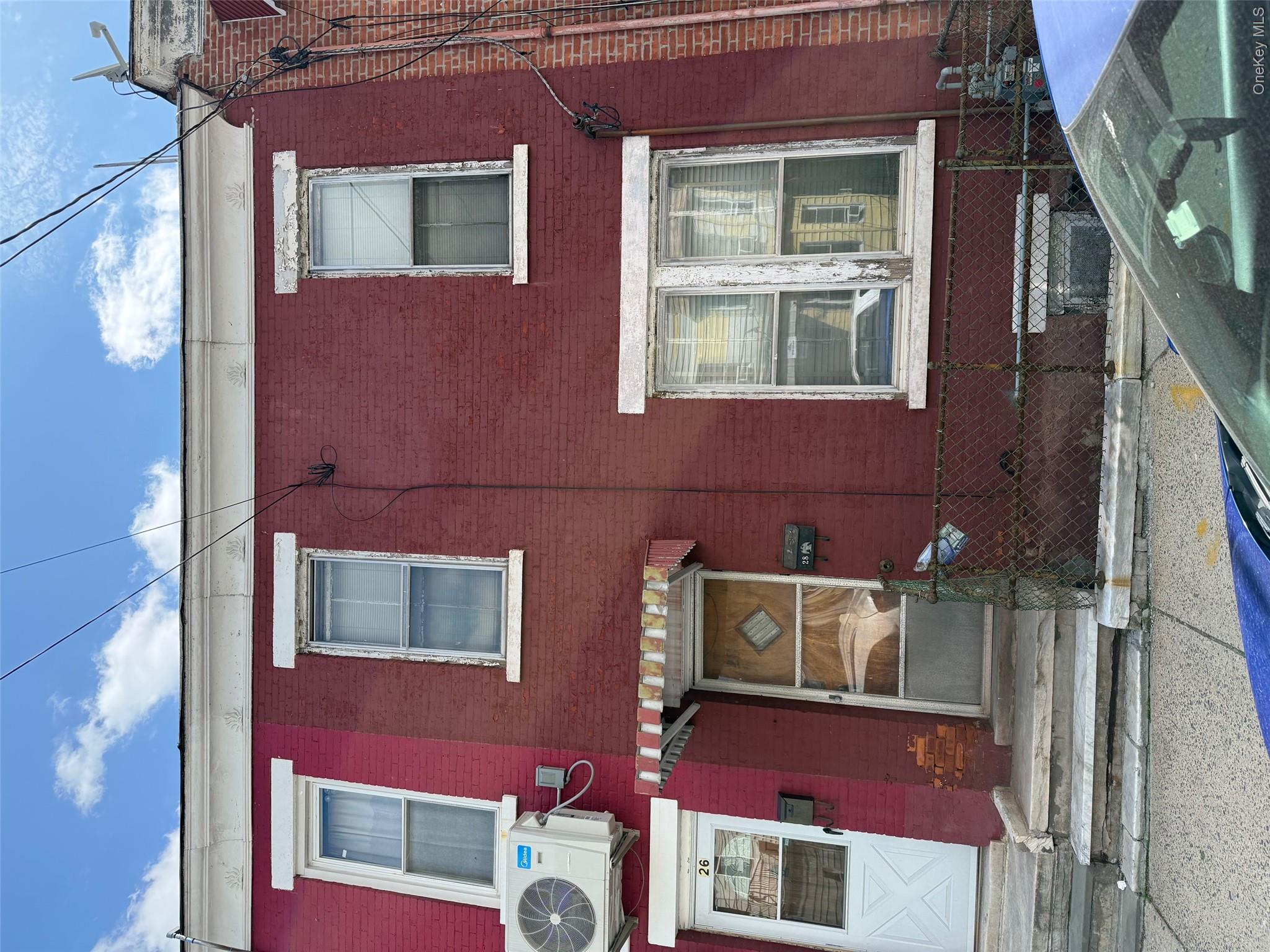 28 Saratoga Avenue — photo