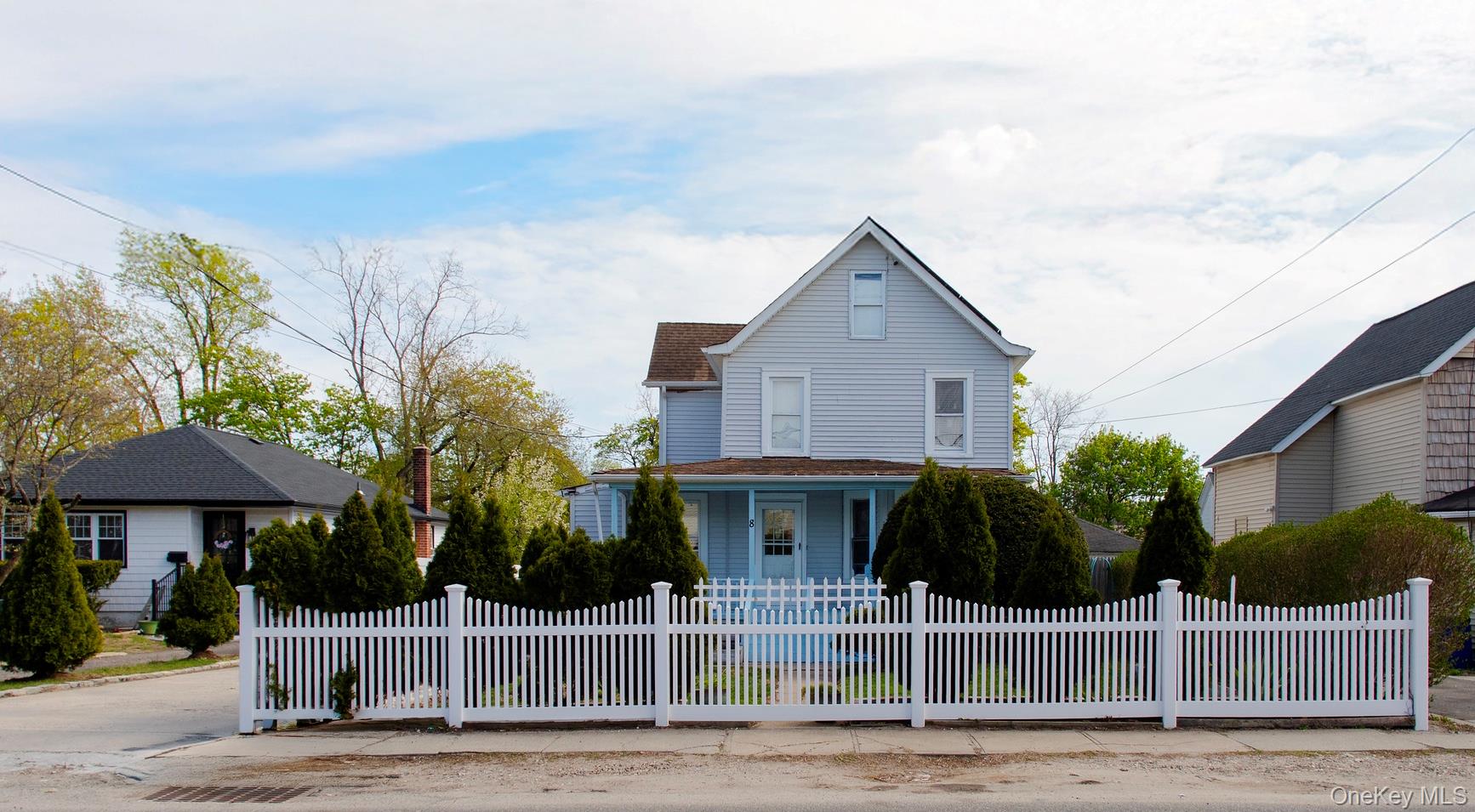 8 Brightside Avenue — photo