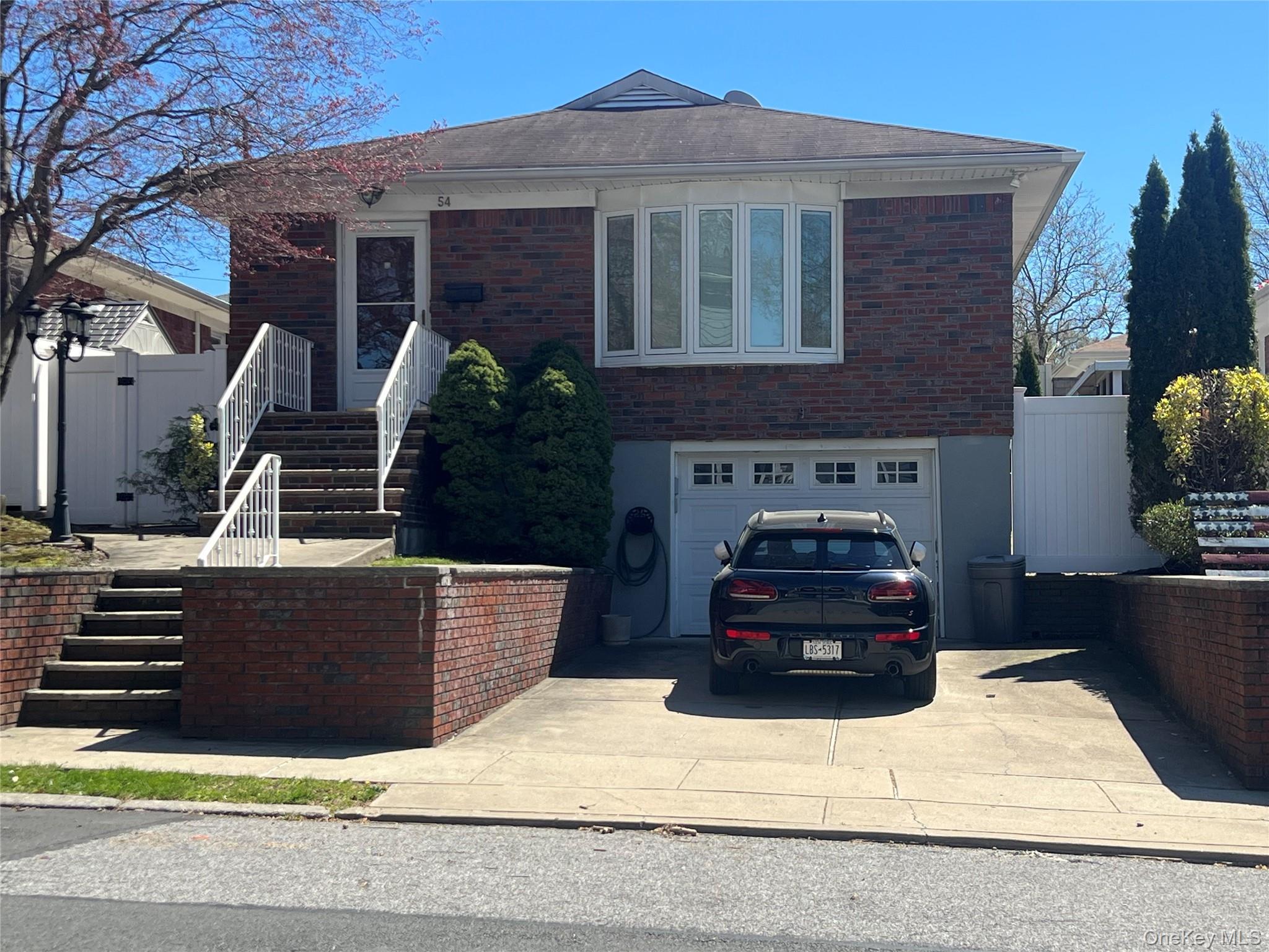 54 Alpine Court — photo