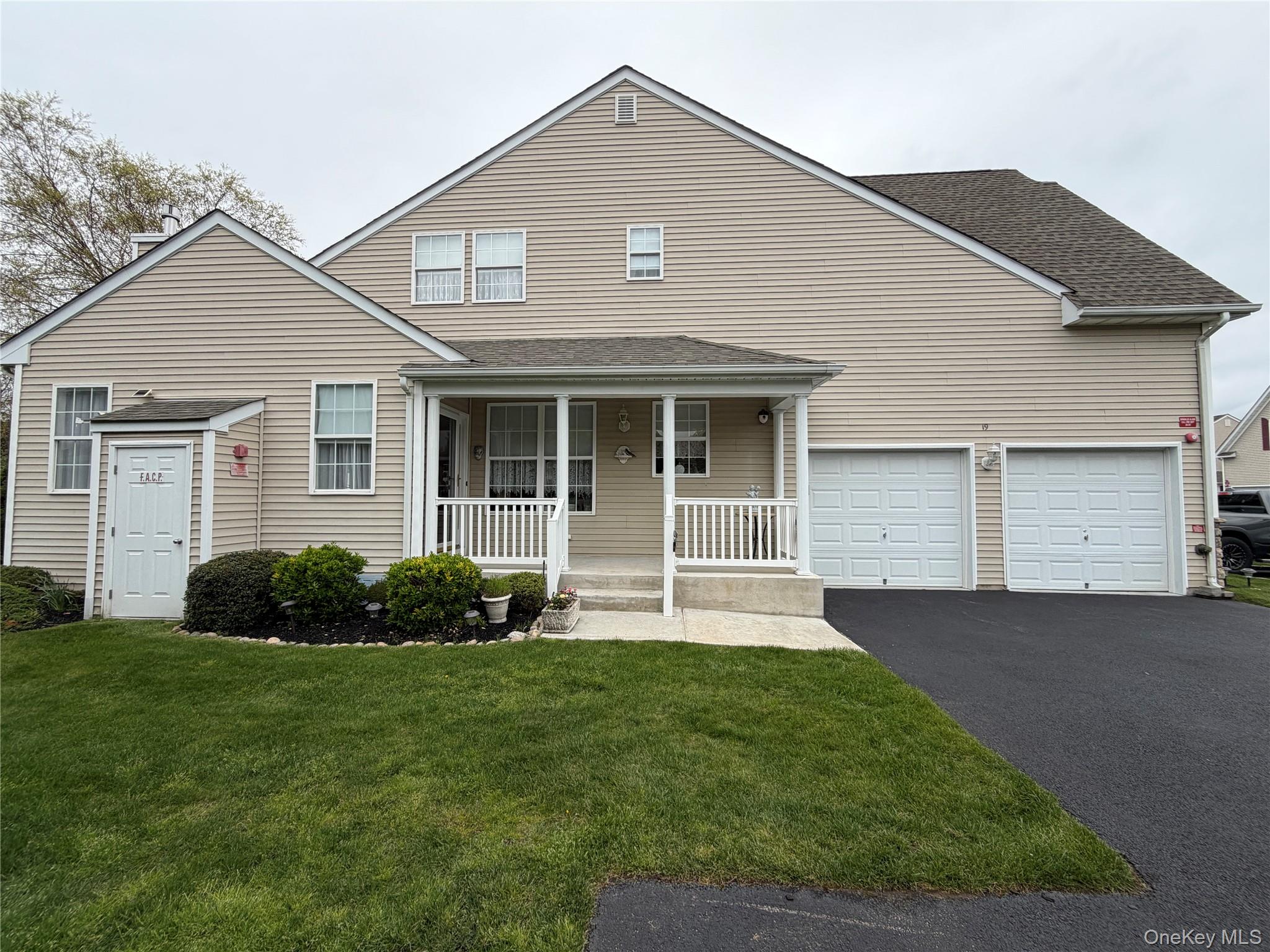 19 Meadow Pond Circle — photo