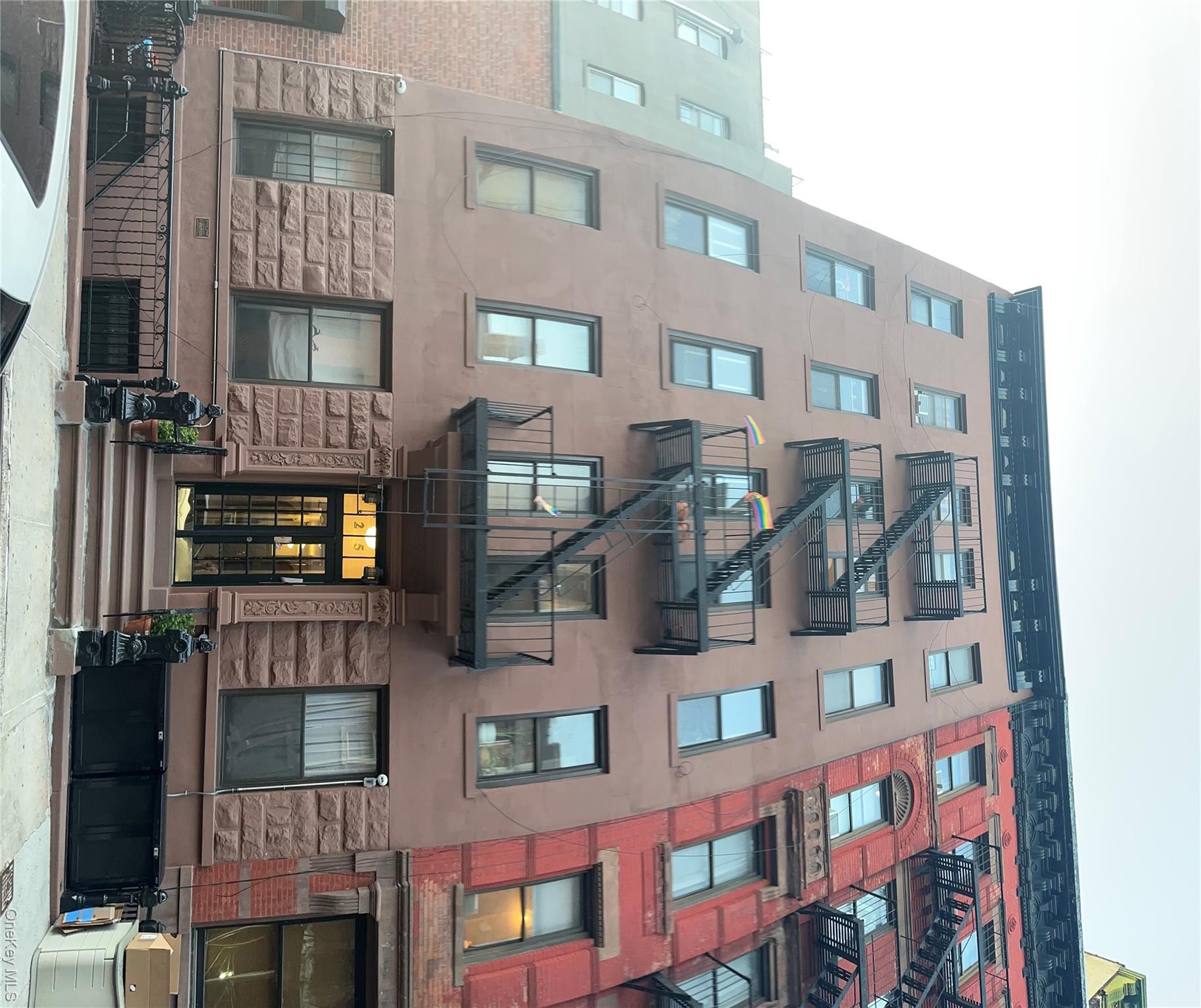 25 Leroy Street 15 — photo