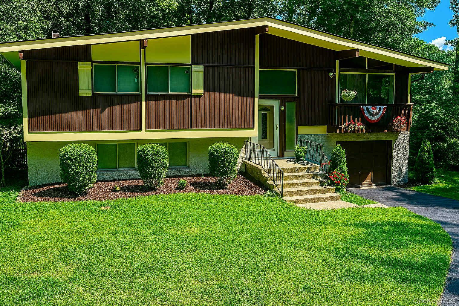 249 Mill River Road — photo