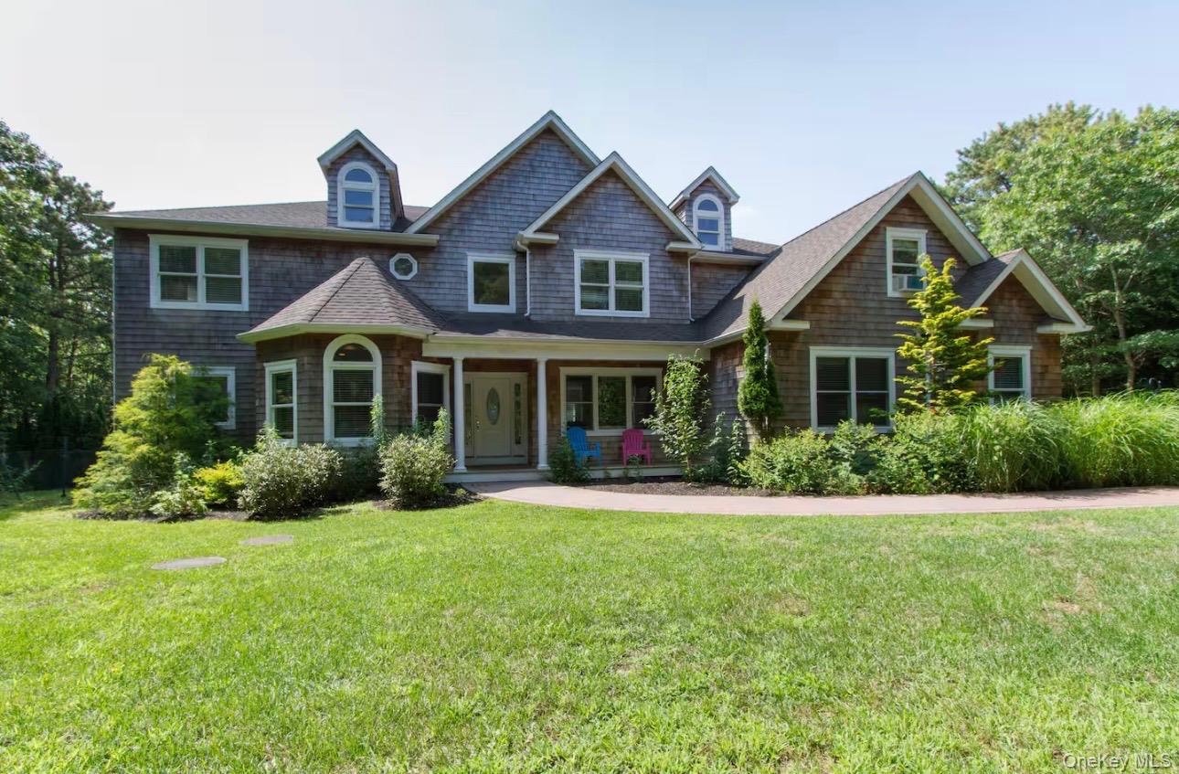 155 Chardonnay Drive — photo