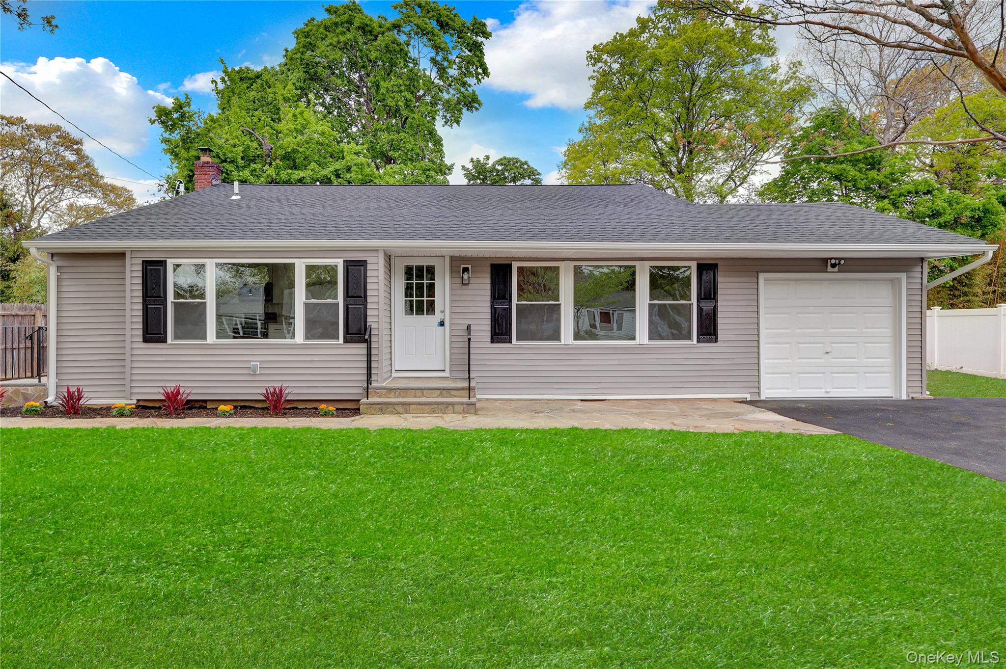 15 Glenwood Lane — photo