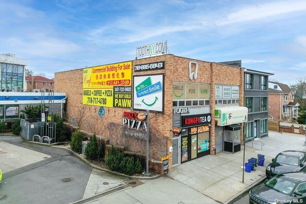 61-07 Utopia Parkway — photo