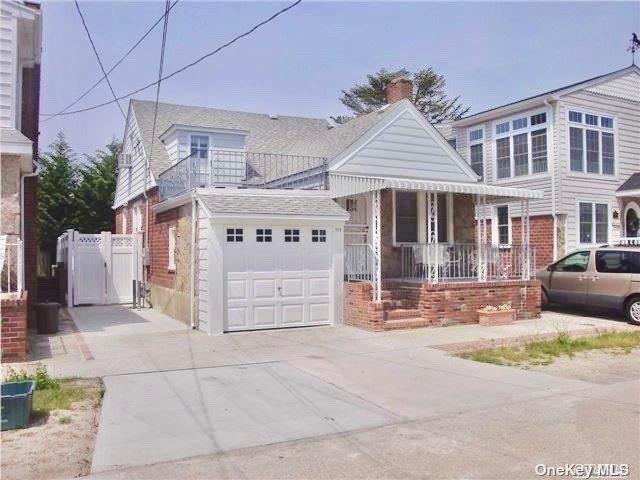 111 Inwood — photo