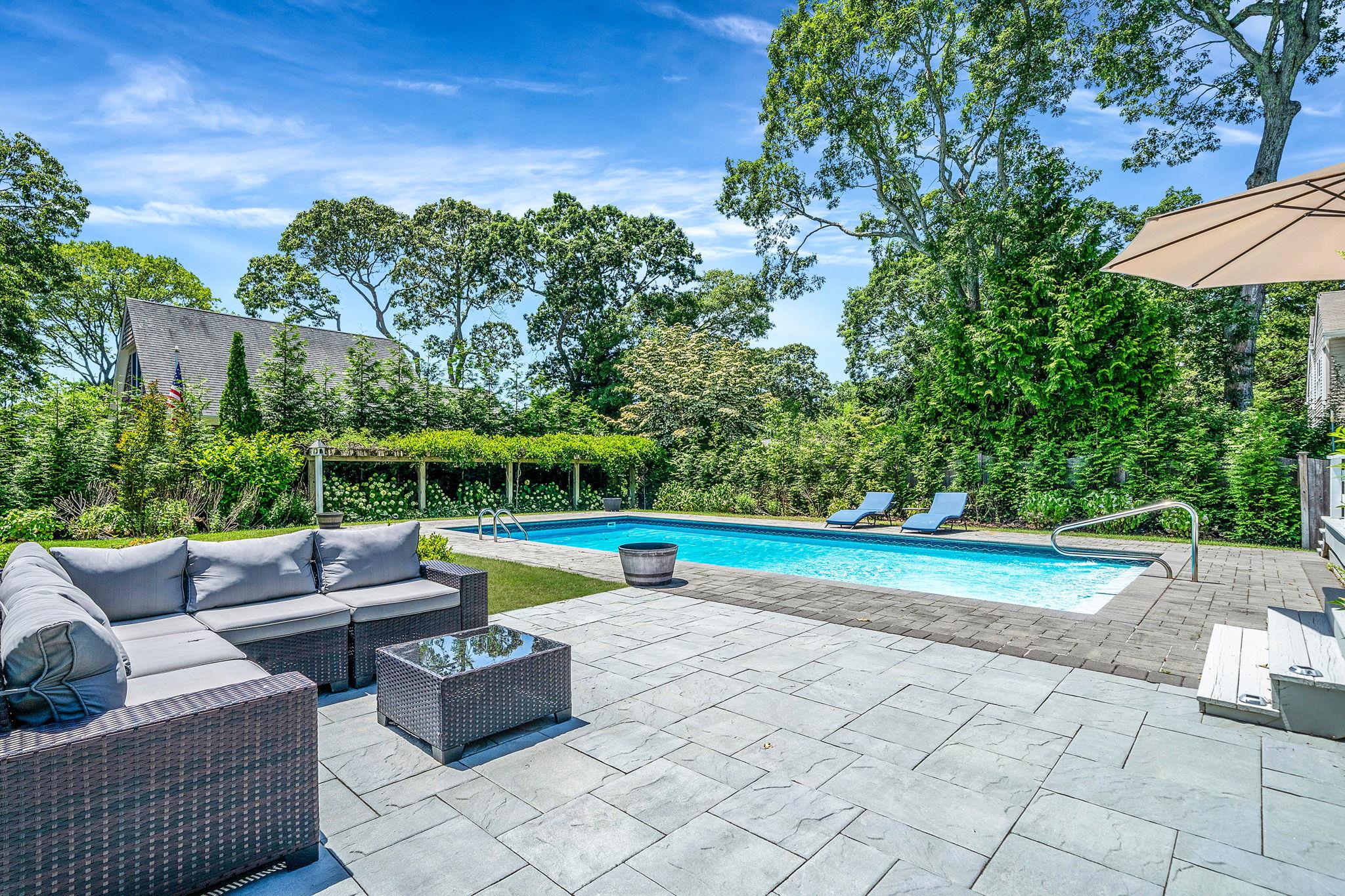 3 Crestview Drive — photo