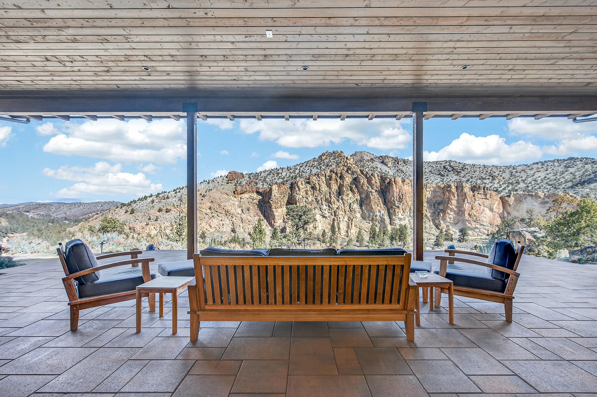 11698 Pinedale Lane — photo