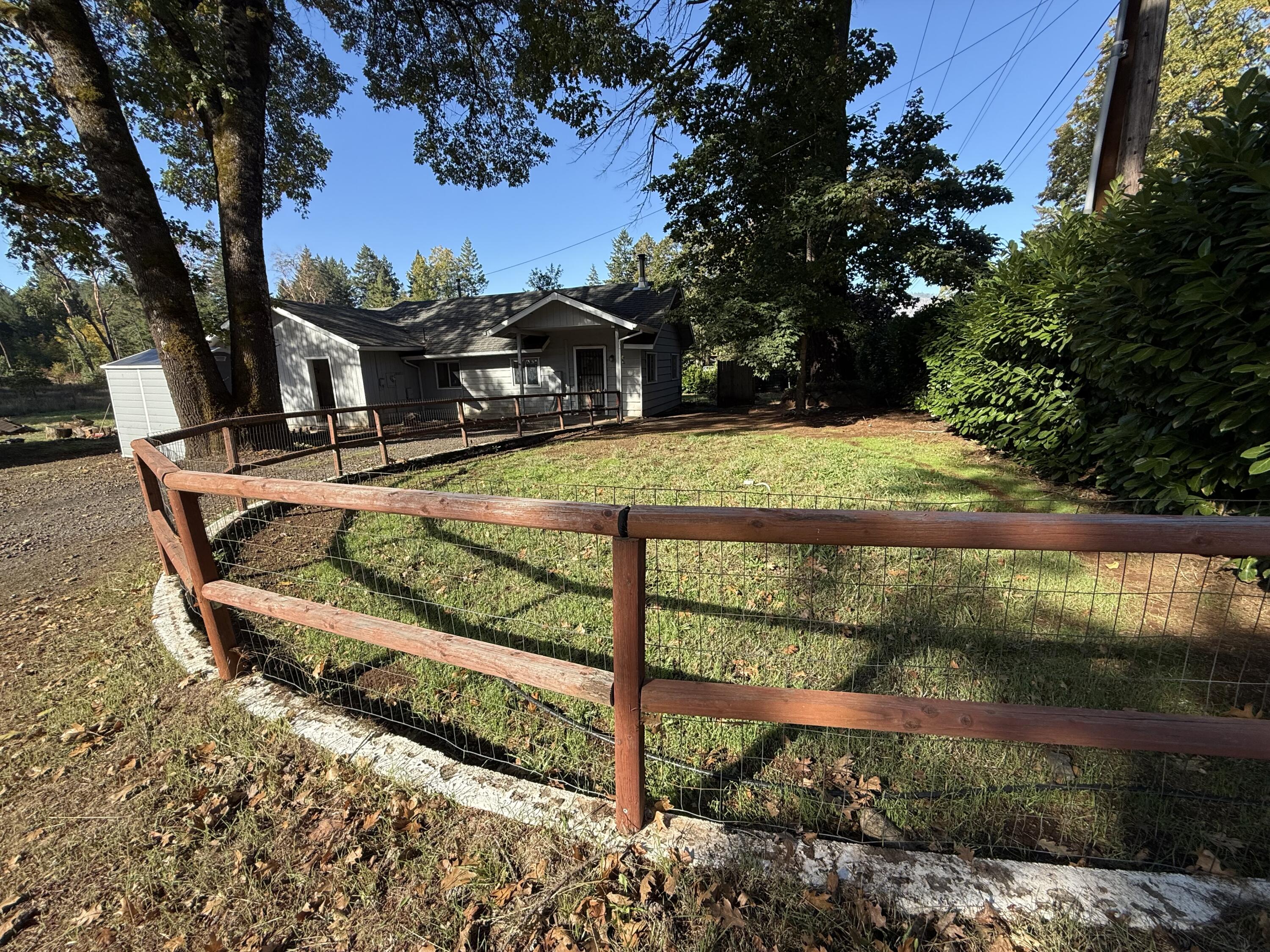 541 Caves Highway — photo
