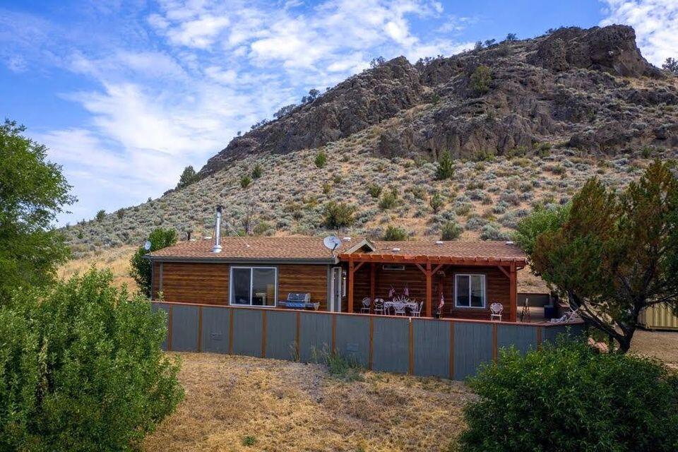 20893 Sprague River Road — photo