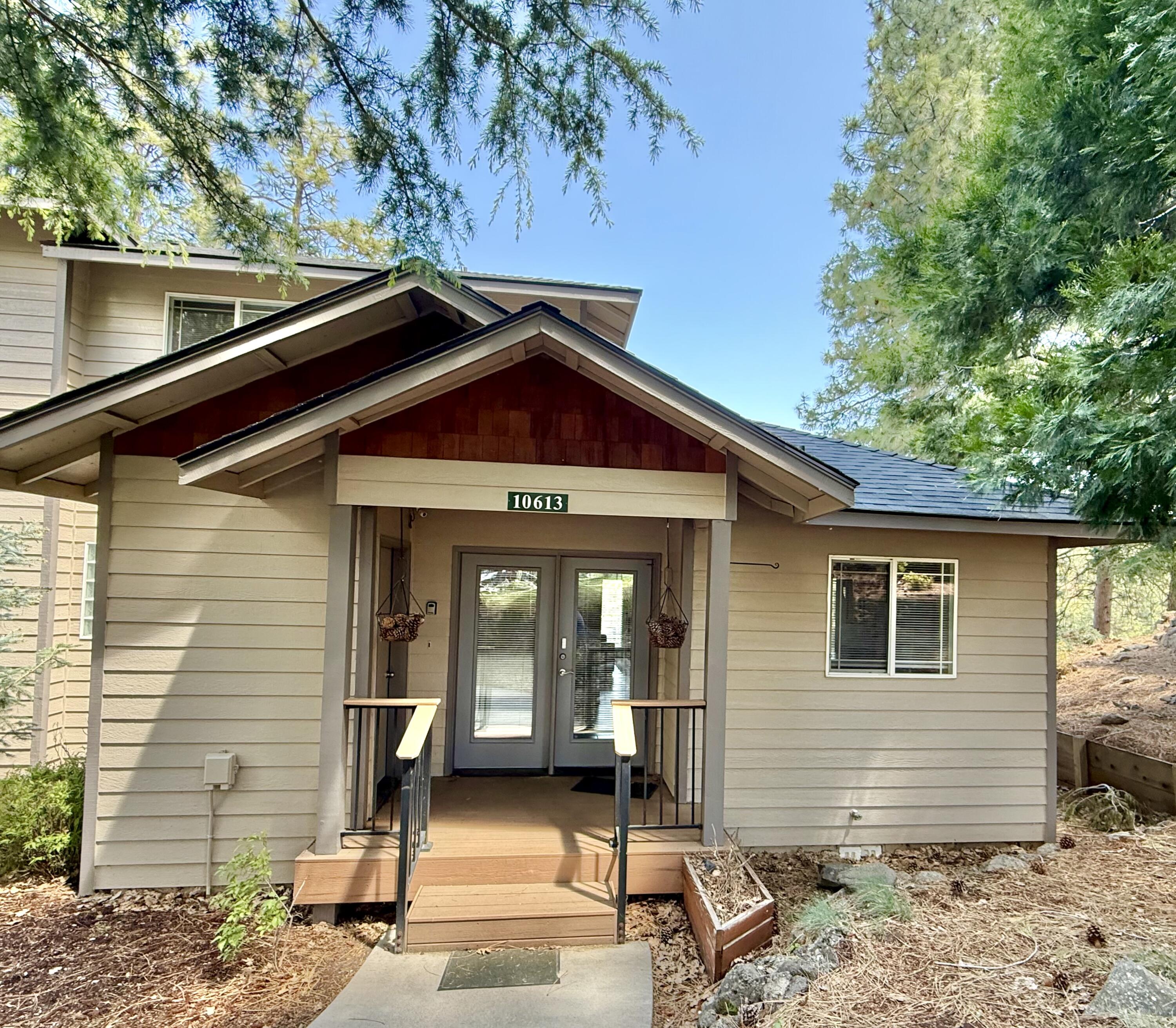 10613 Cormorant Court — photo
