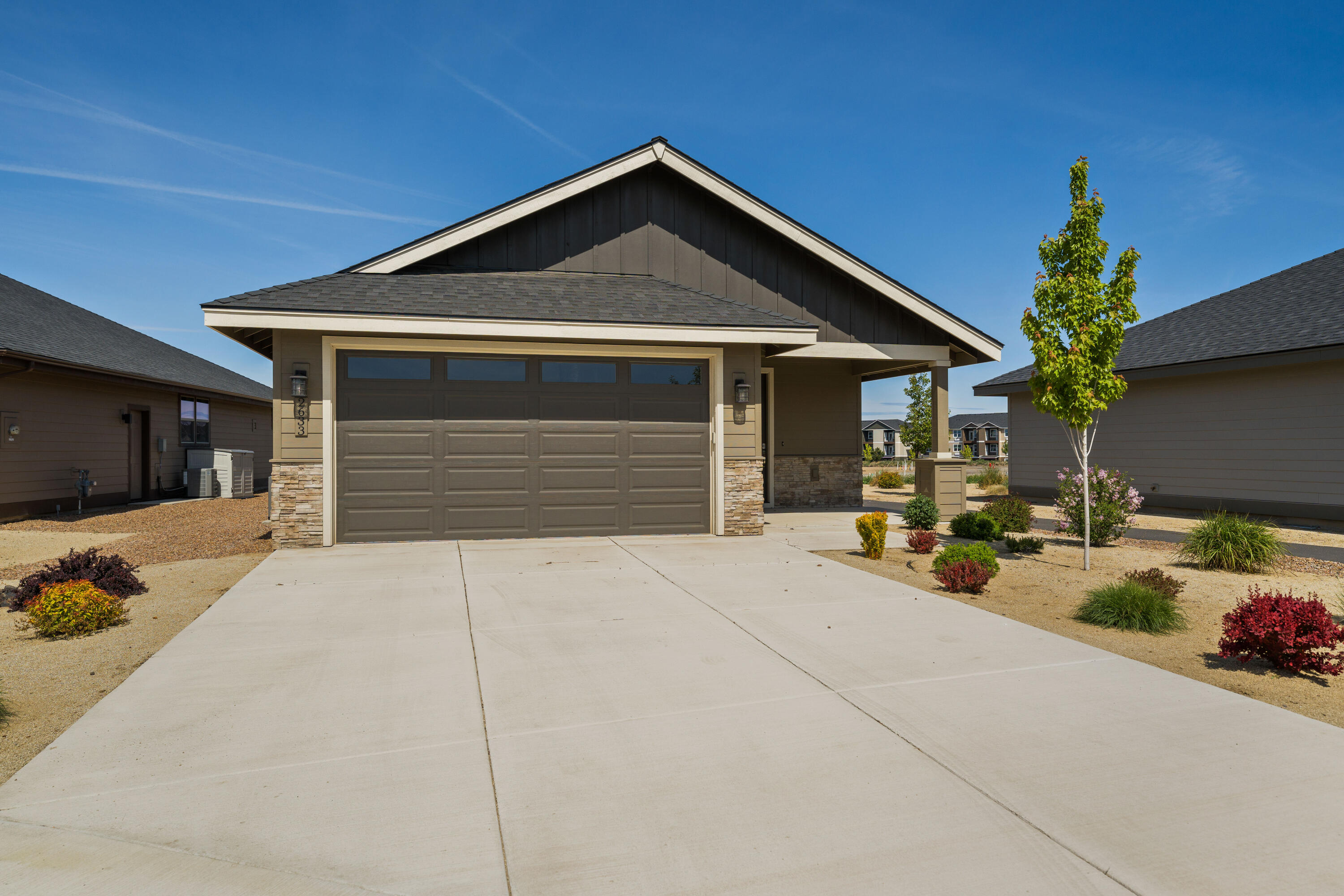 2633 NW Redwood Circle — photo