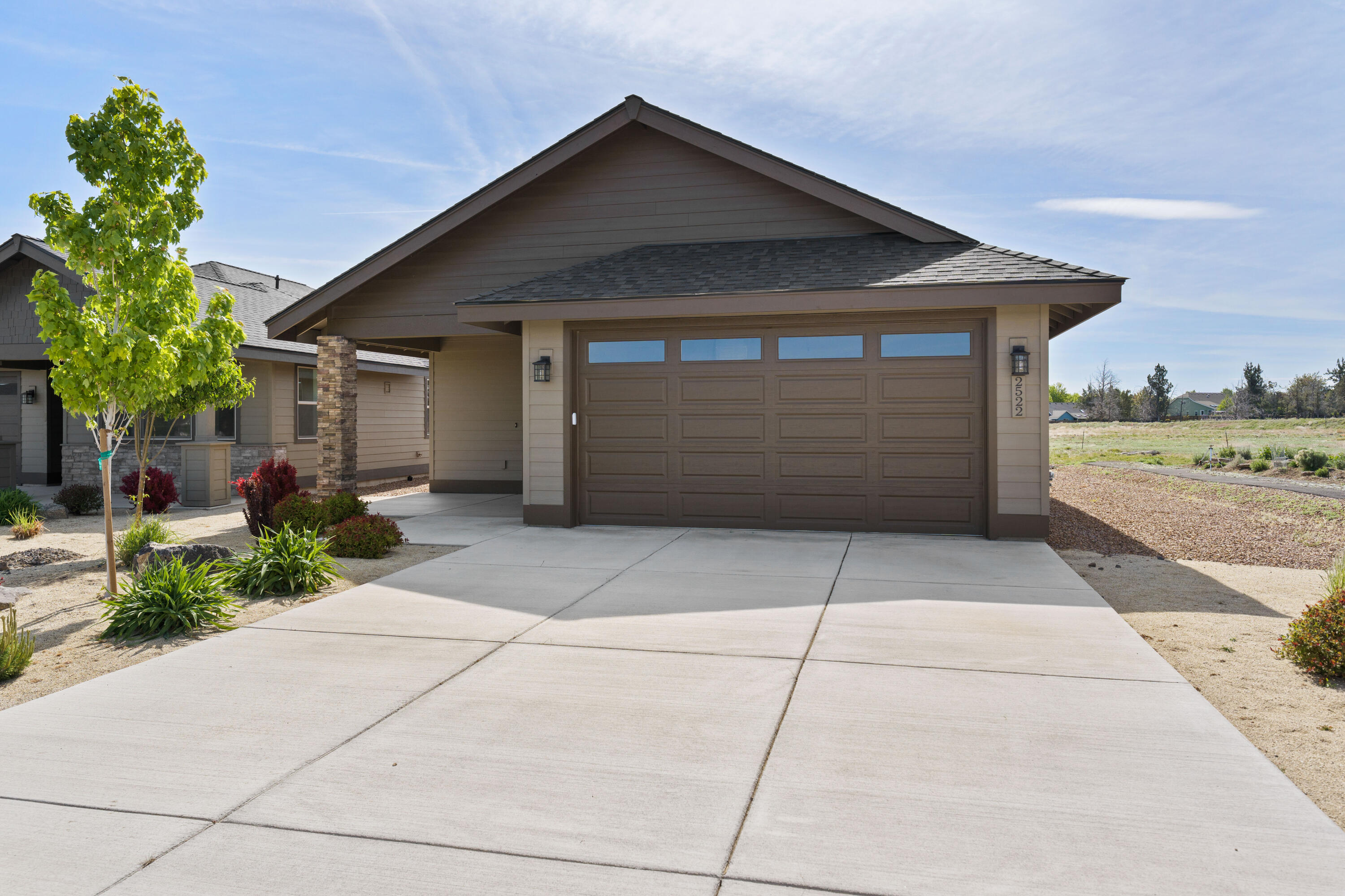 2522 NW Redwood Circle — photo