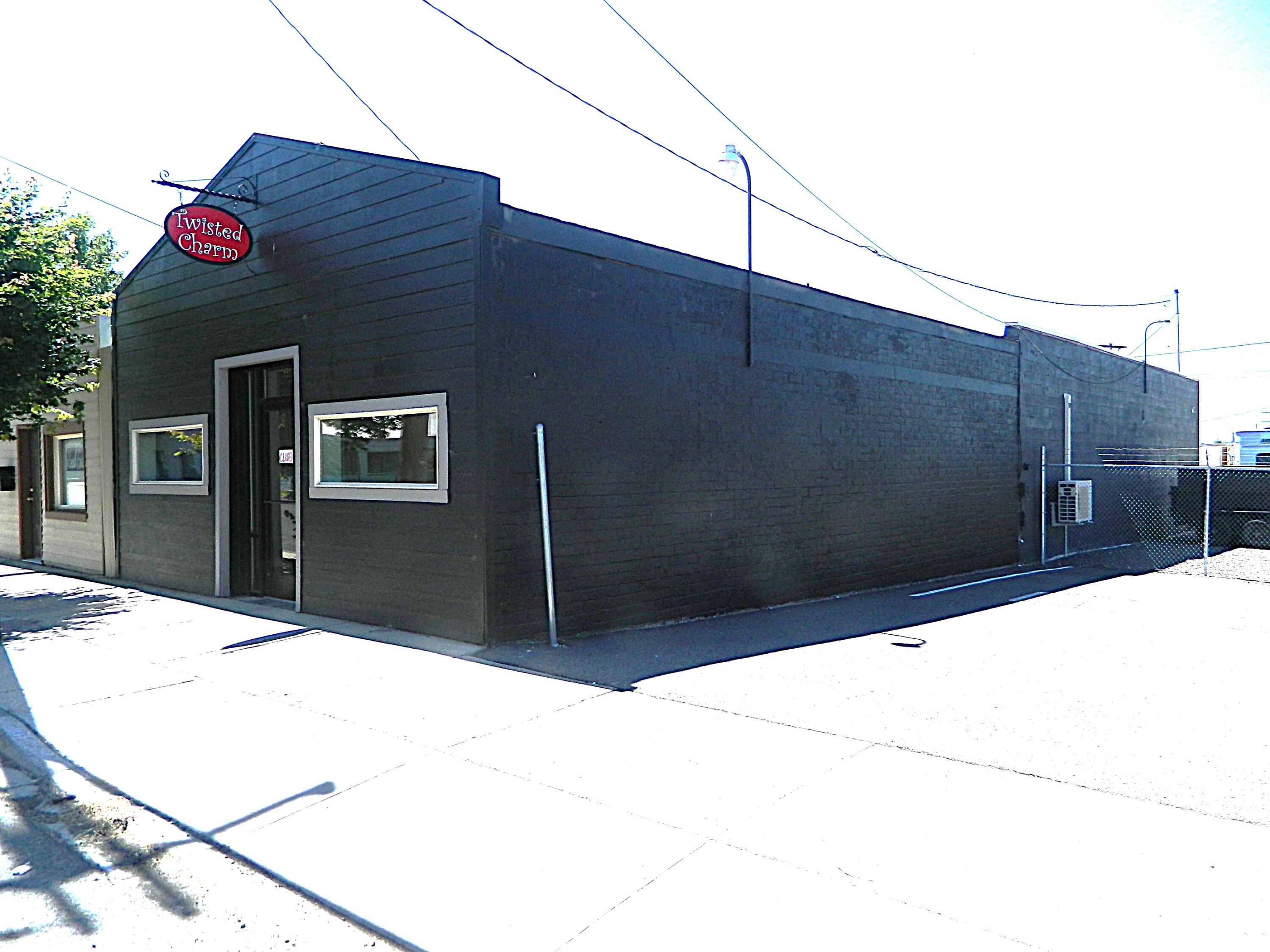 162 E Main Street — photo