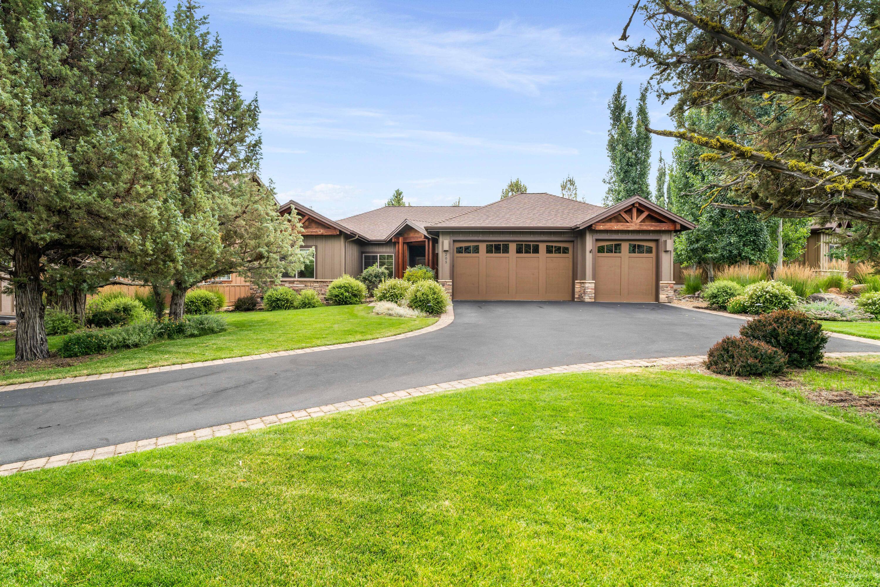 205 Vista Rim Drive — photo