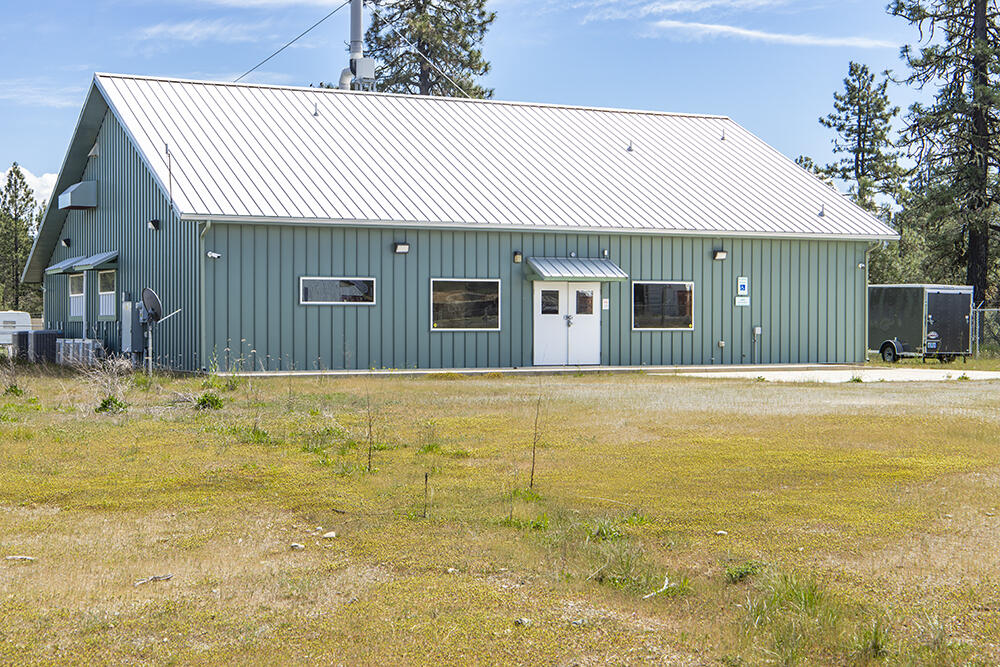 30073 Redwood Highway — photo